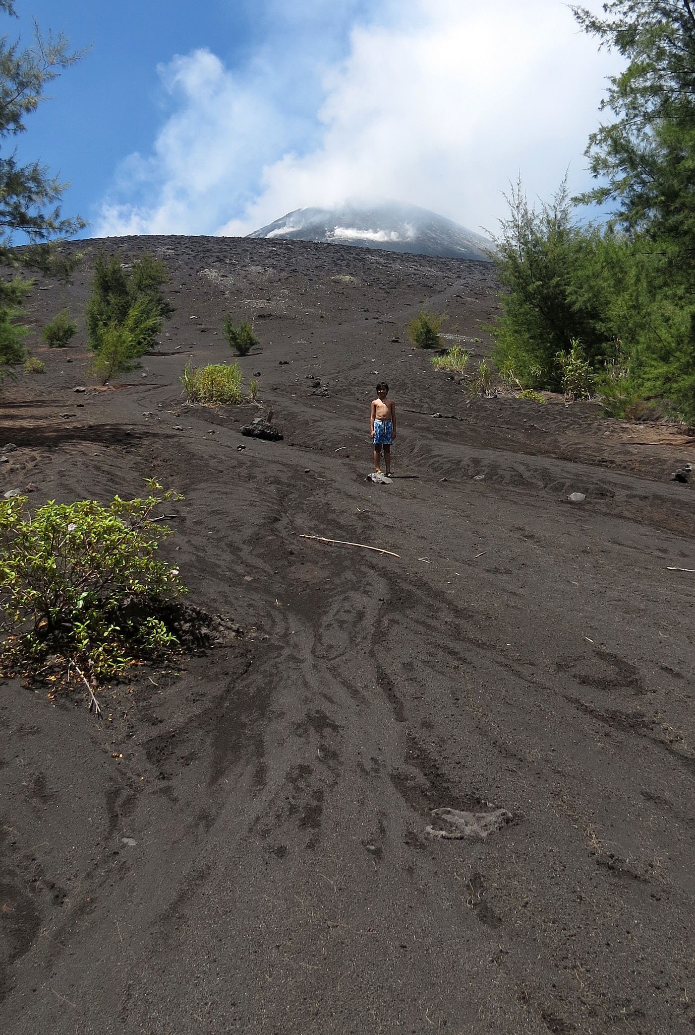 KRAKATAU NATIONAL PARK - JAVA BARAT INDONESIA (34).JPG