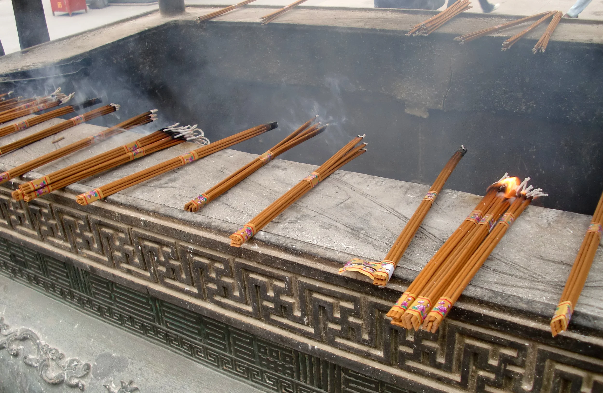 2010-10-3 JING'AN TEMPLE SHANGHAI (4).JPG