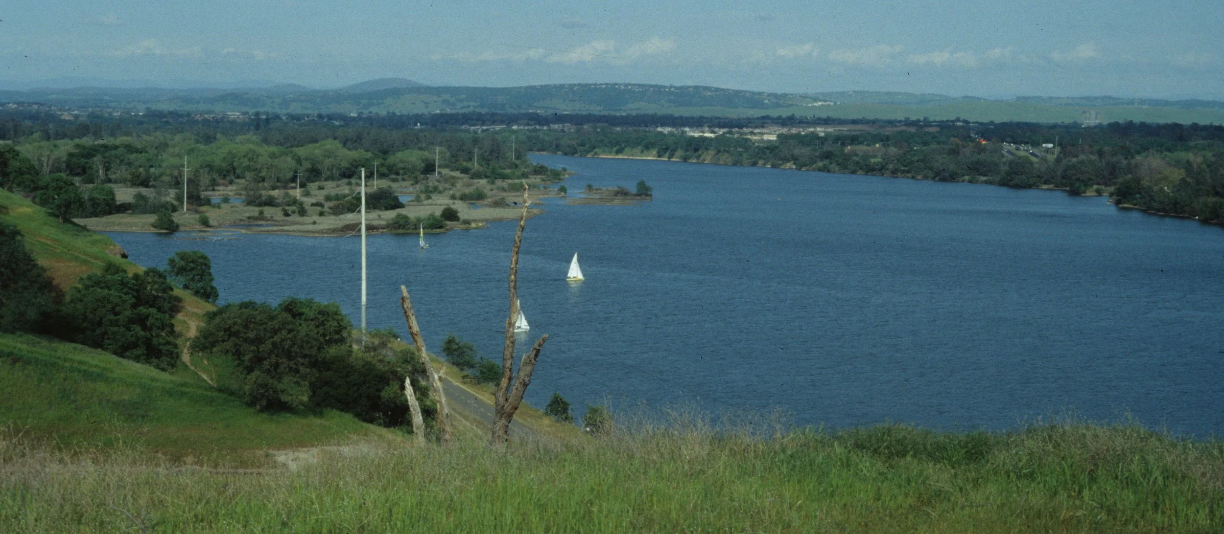 AMERICAN RIVER - FOLSOM LAKE.jpg