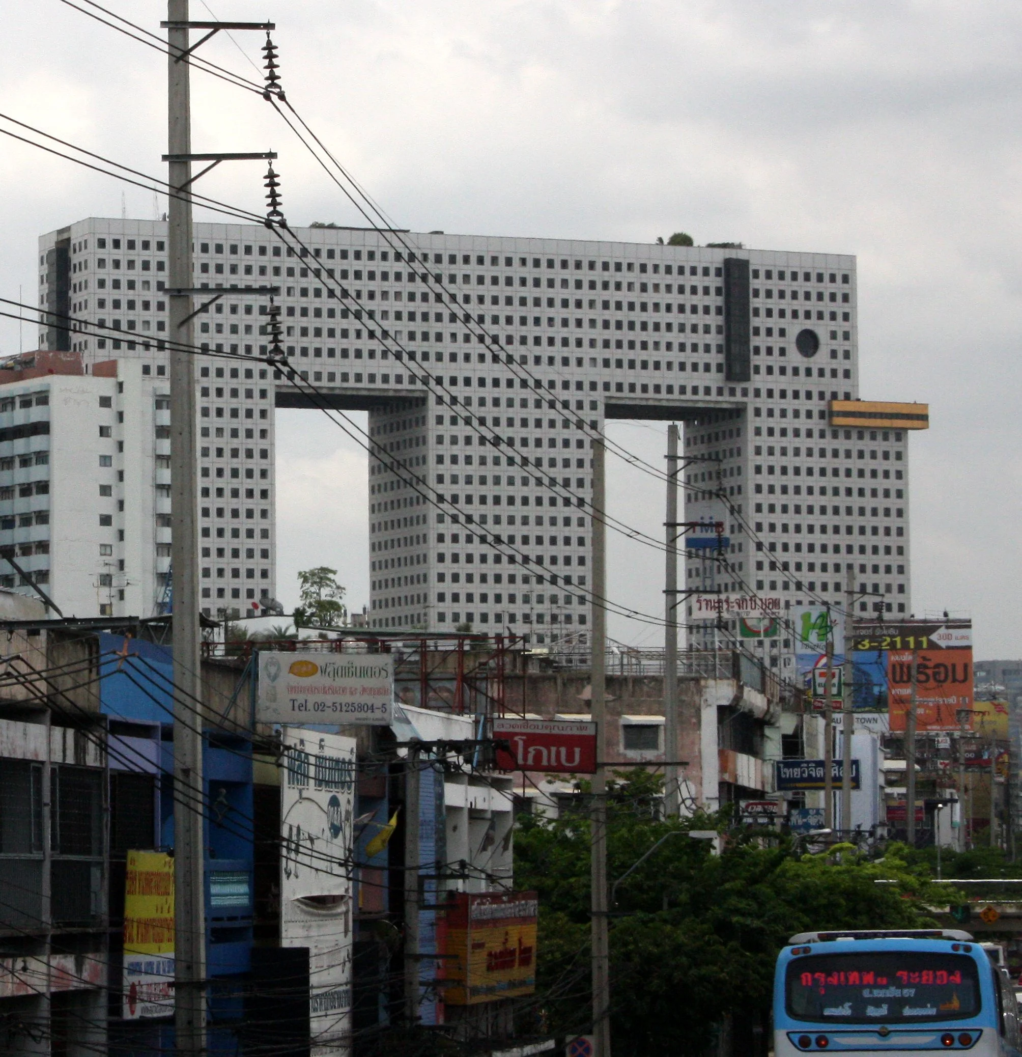 2008 Bangkok Scenes & Thonburi Canals (6).JPG