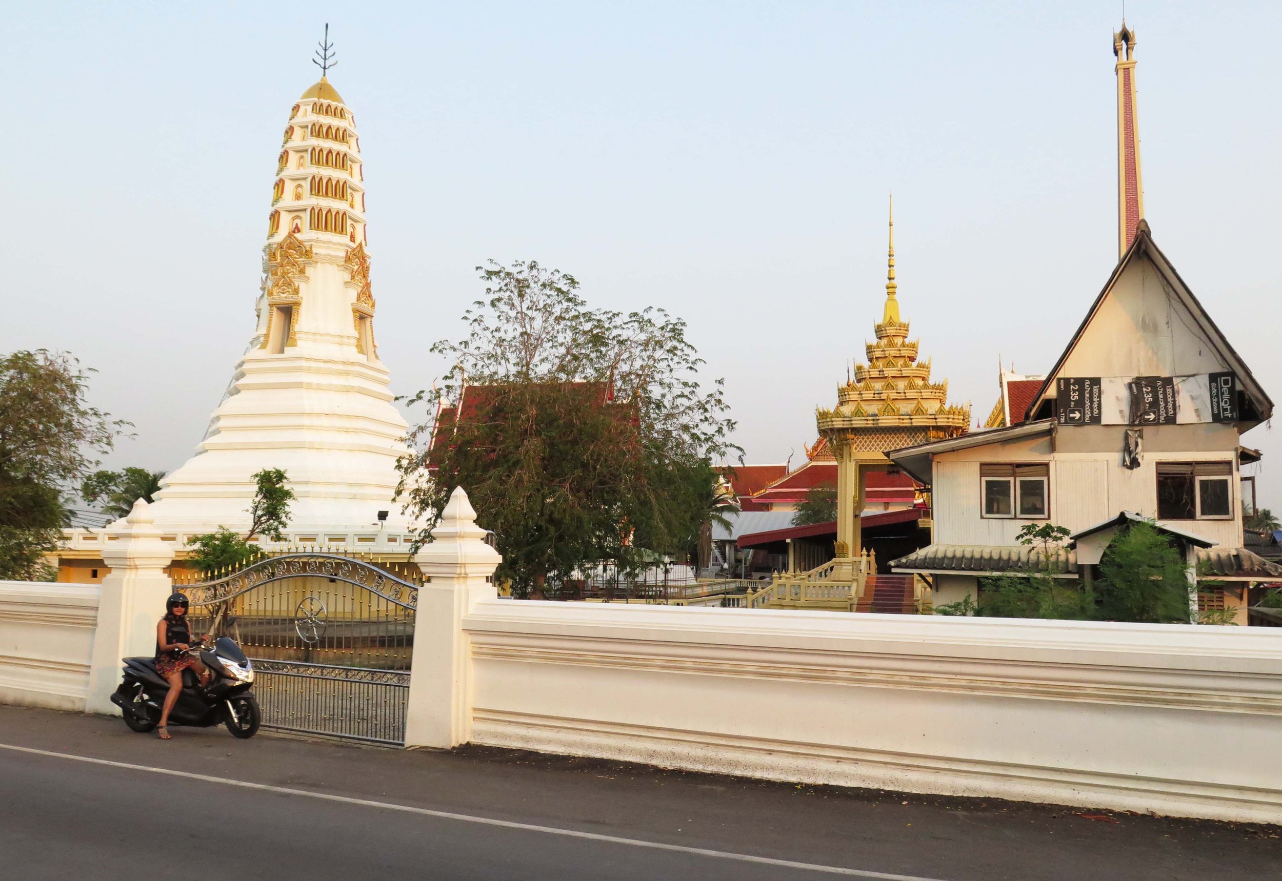 2013 Nonthaburi Setthasiri House and Nonthaburi Neighborhood (137).JPG