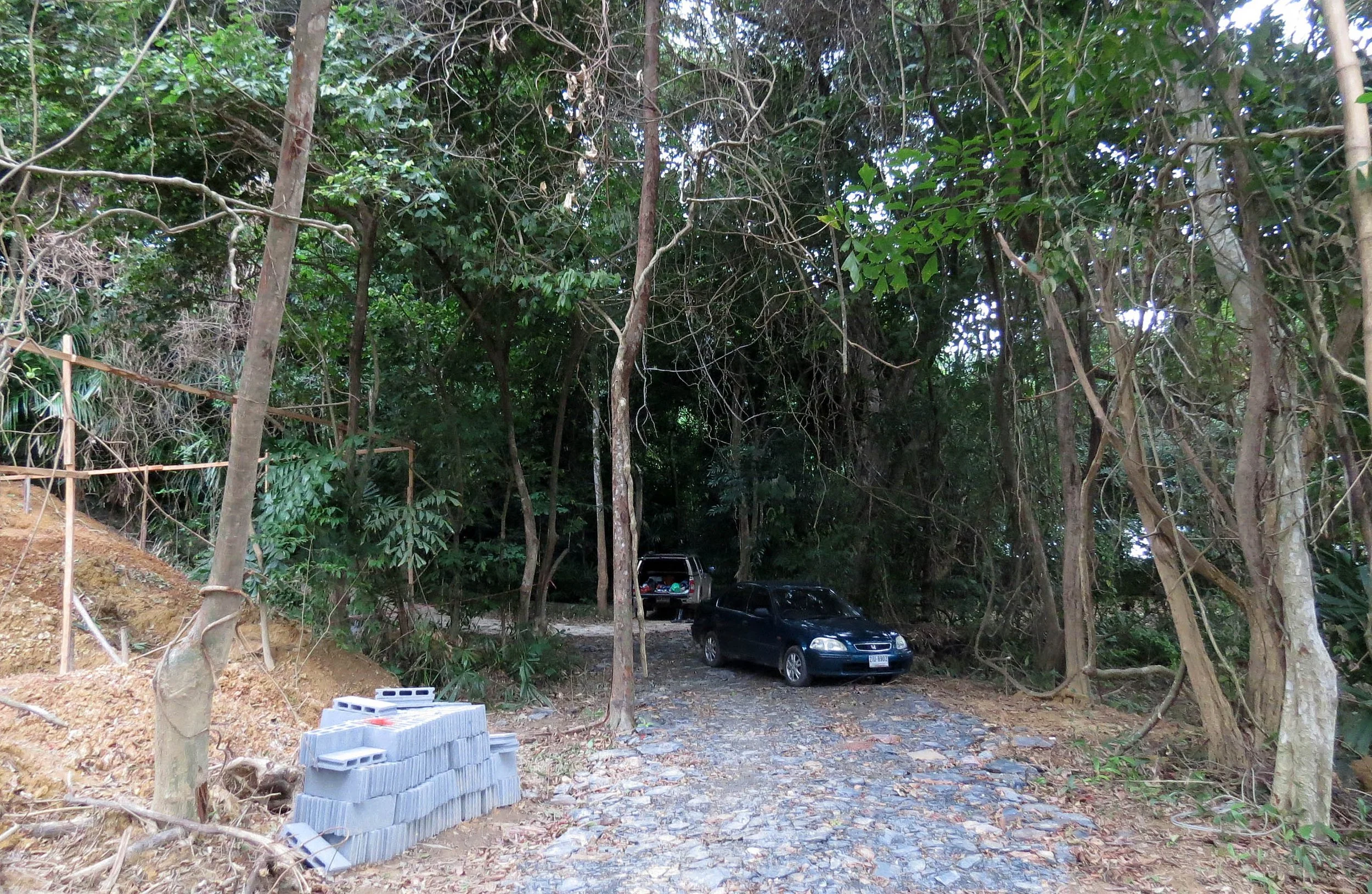 2014 Koh Lanta Build (154).JPG