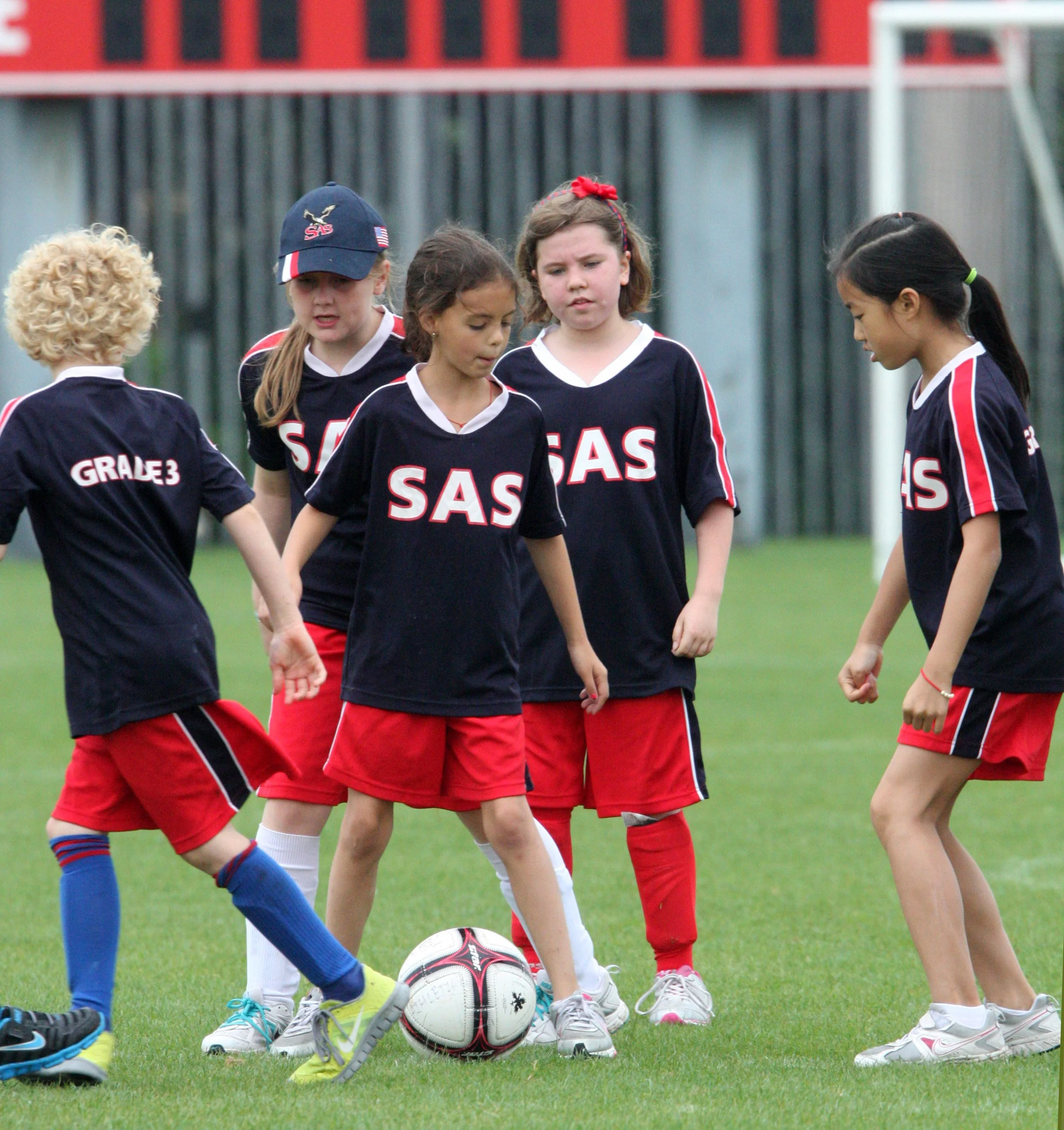 3RD SOCCER GAMES 2012 (84).JPG