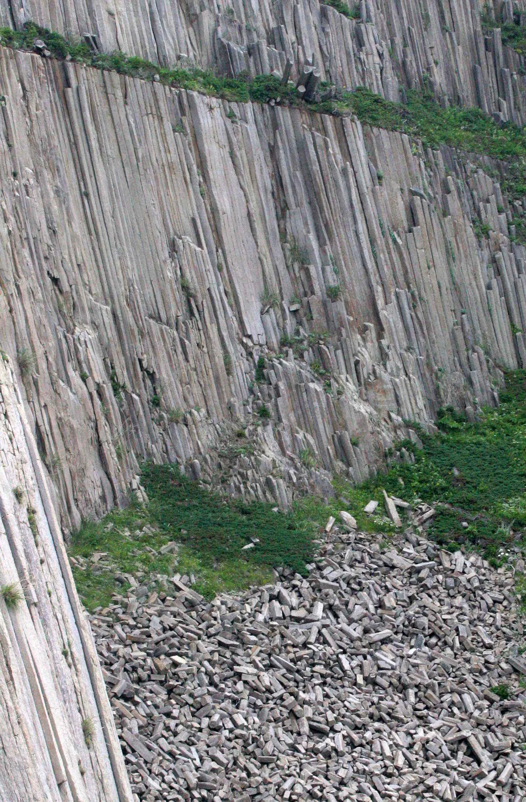 KURIL ISLANDS - VIEWS LANDSCAPES AND GEOLOGY (130).jpg