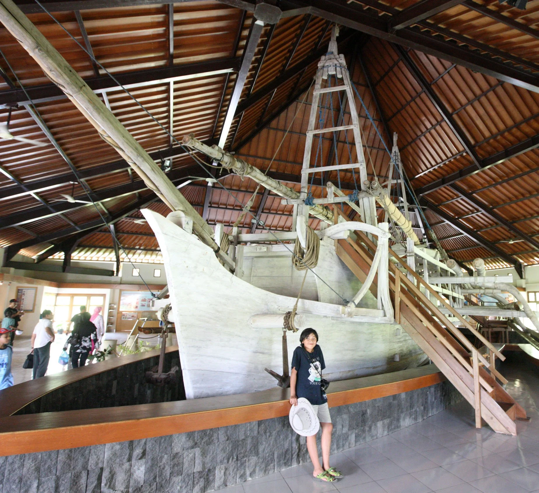 BOROBUDUR RUINS - YOGYAKARTA INDONESIA (146).JPG