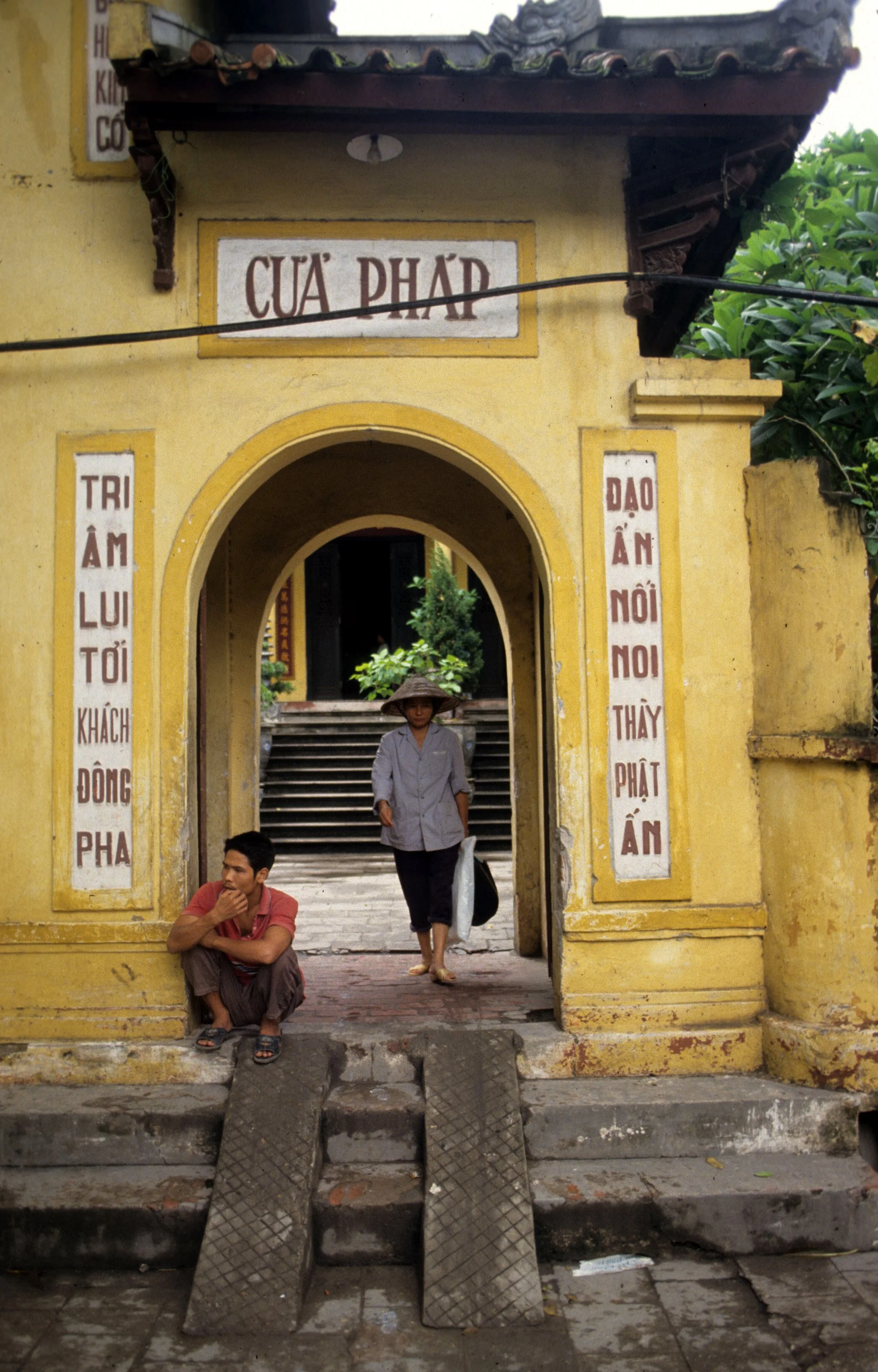 HANOI - TEMPLES AND LAKE (5).jpg