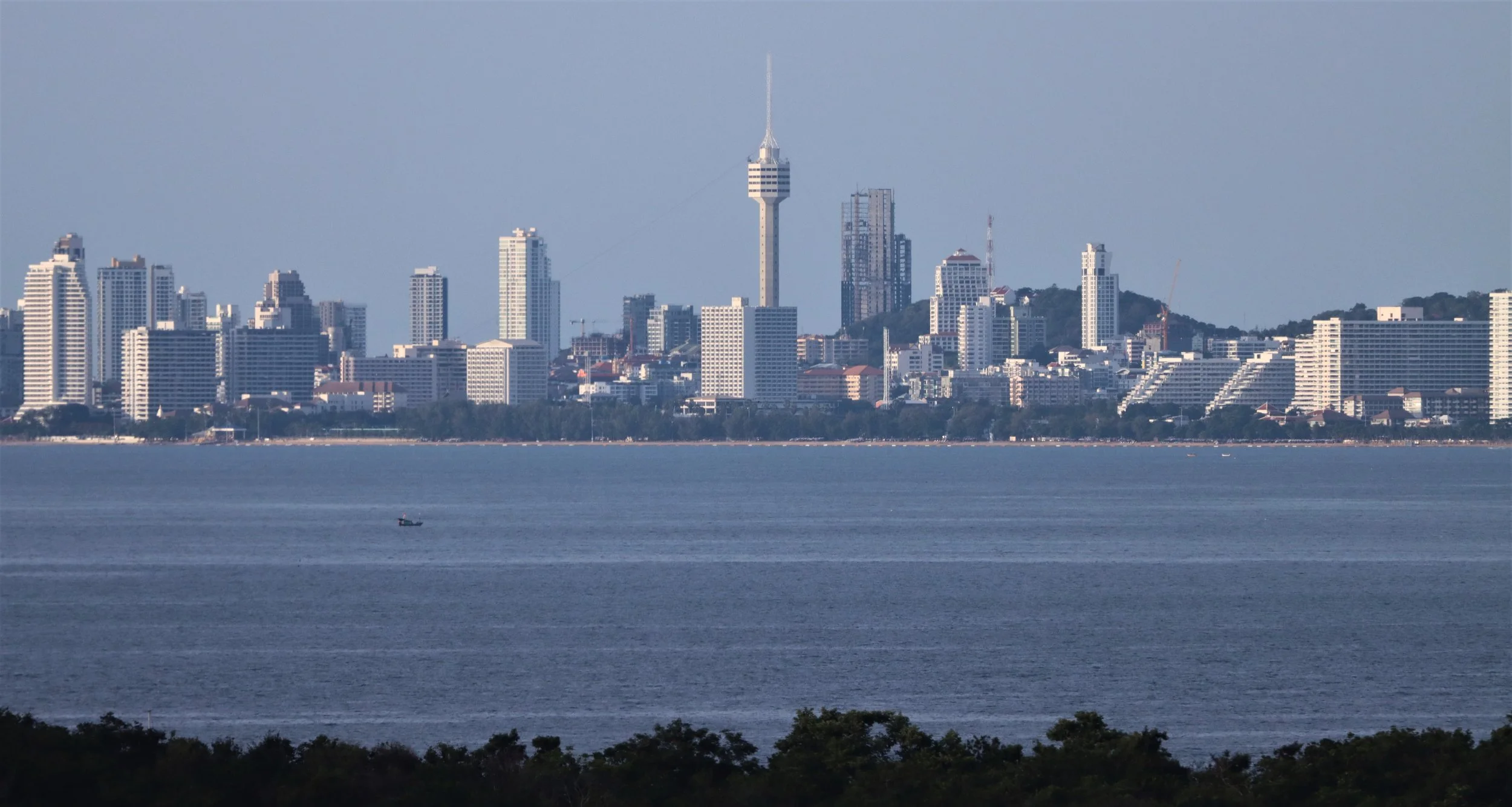 2020 Sai Kaew Beach and Pataya Skyline with Gift and Family (18).jpg