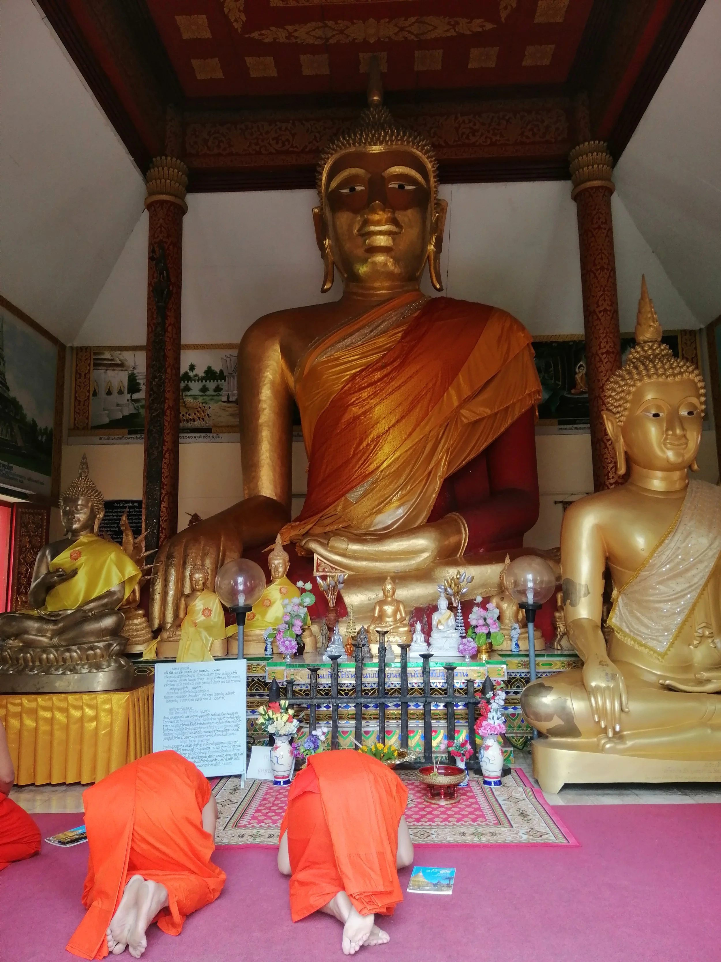 2020 Lamphun Wat Phra That Hariphunchai  Summer Trip to Northern Thailand (8).jpg