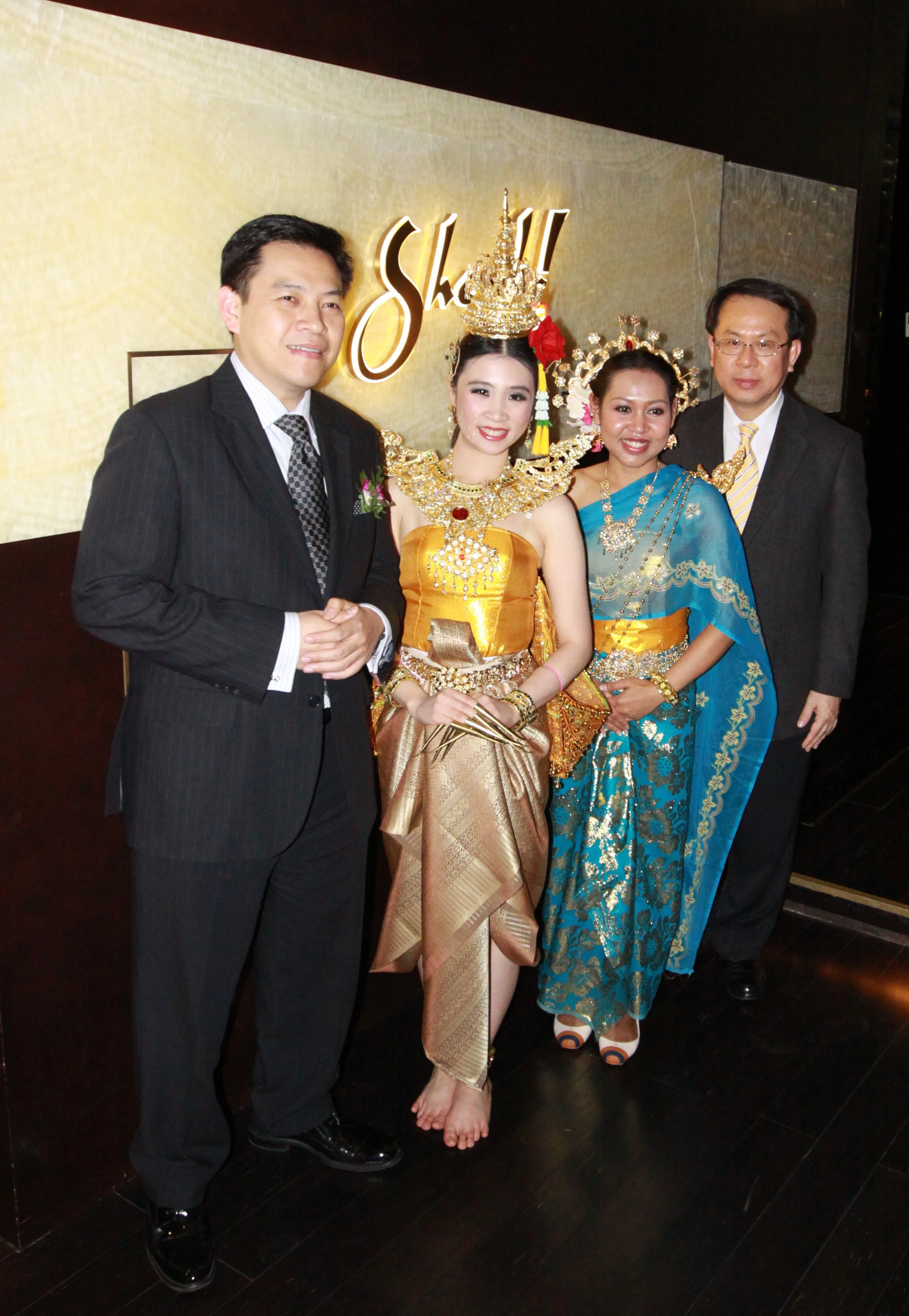 THAI CONSULATE DINNER AND BENEFIT (136).JPG