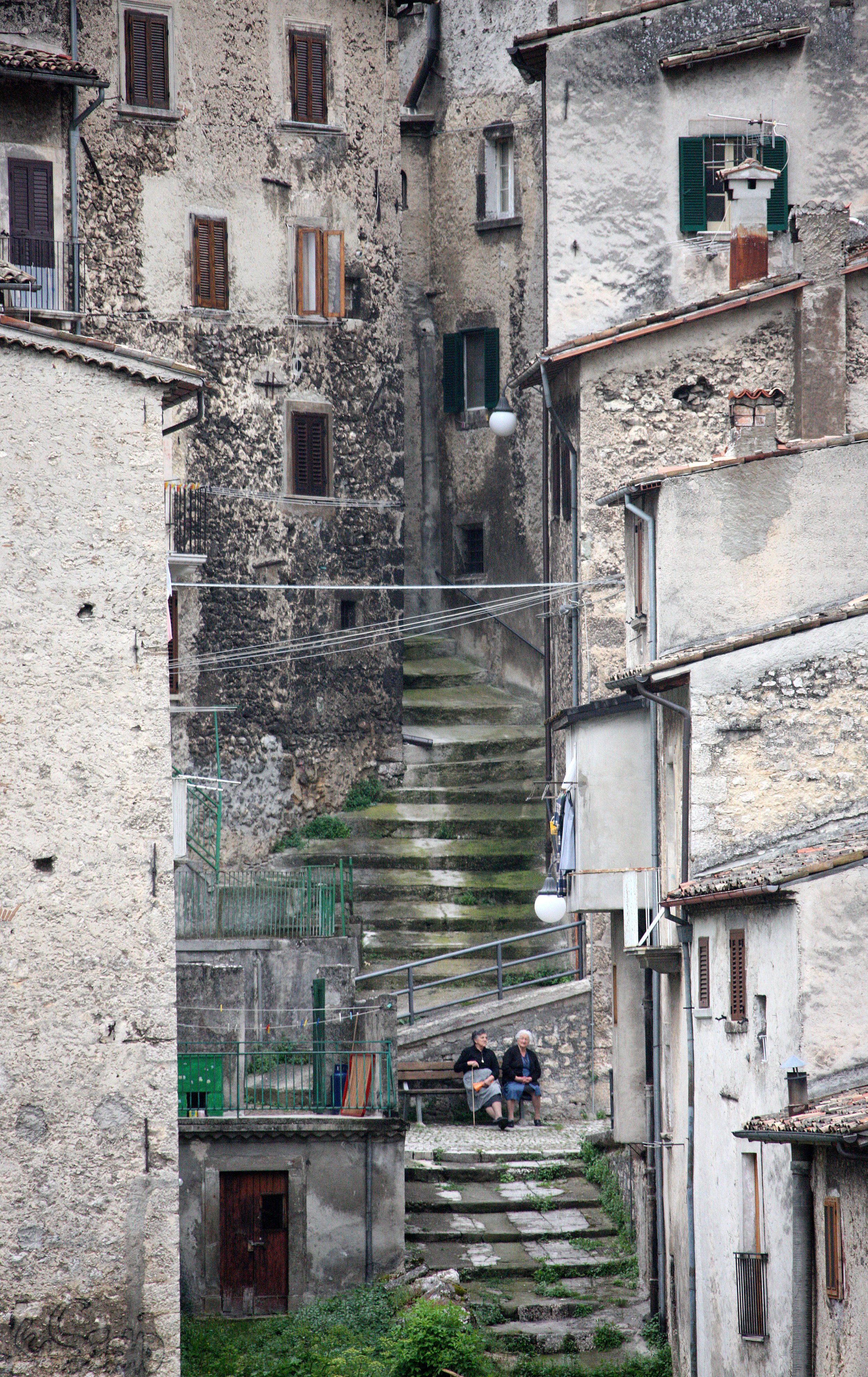 SCANNO ITALY - SUMMER 2013 (10).JPG