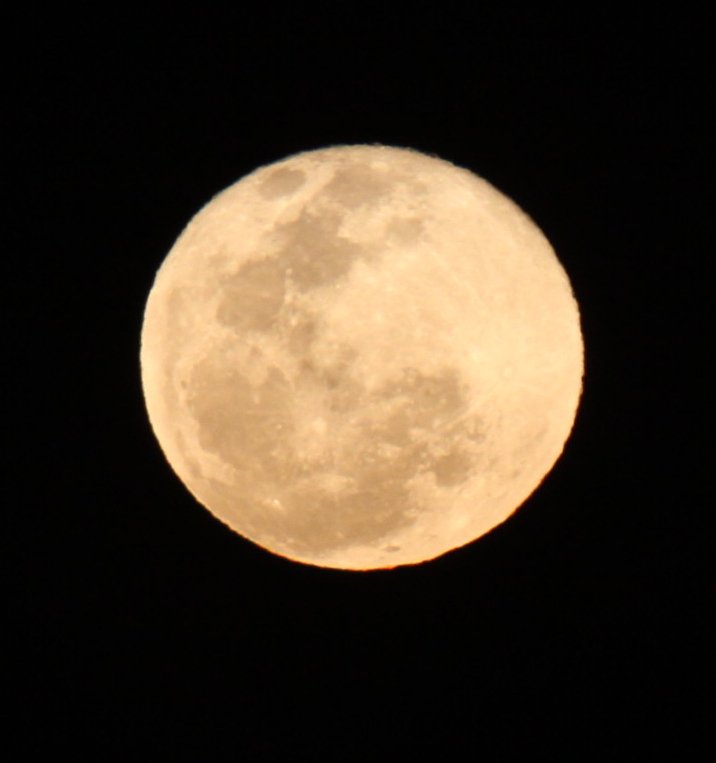 NAMIBIA - SKELETON COAST NATIONAL PARK - MOONRISE.JPG