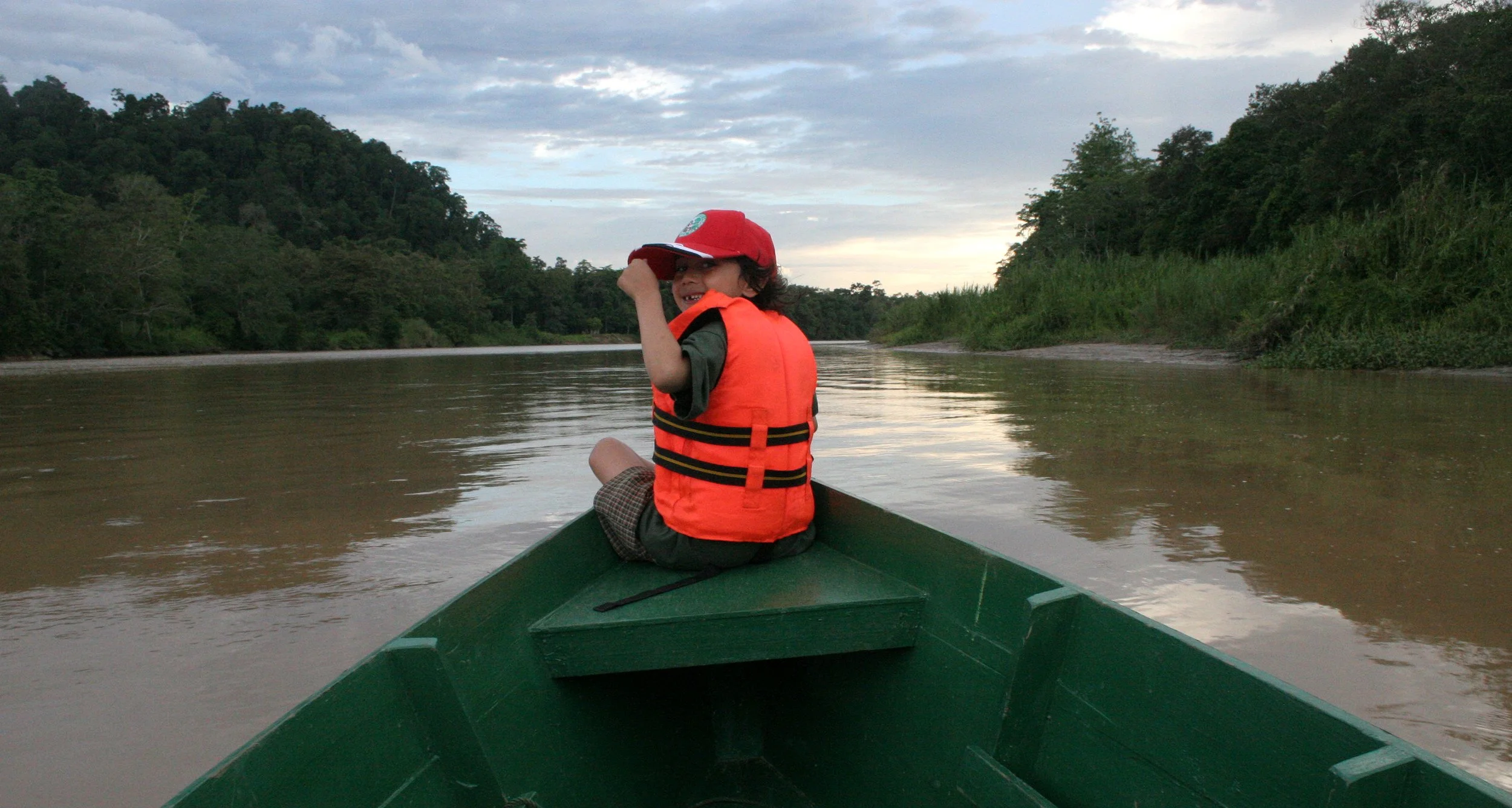 KINABATANGAN RIVER BORNEO - CRUISING THE RIVER (2).JPG