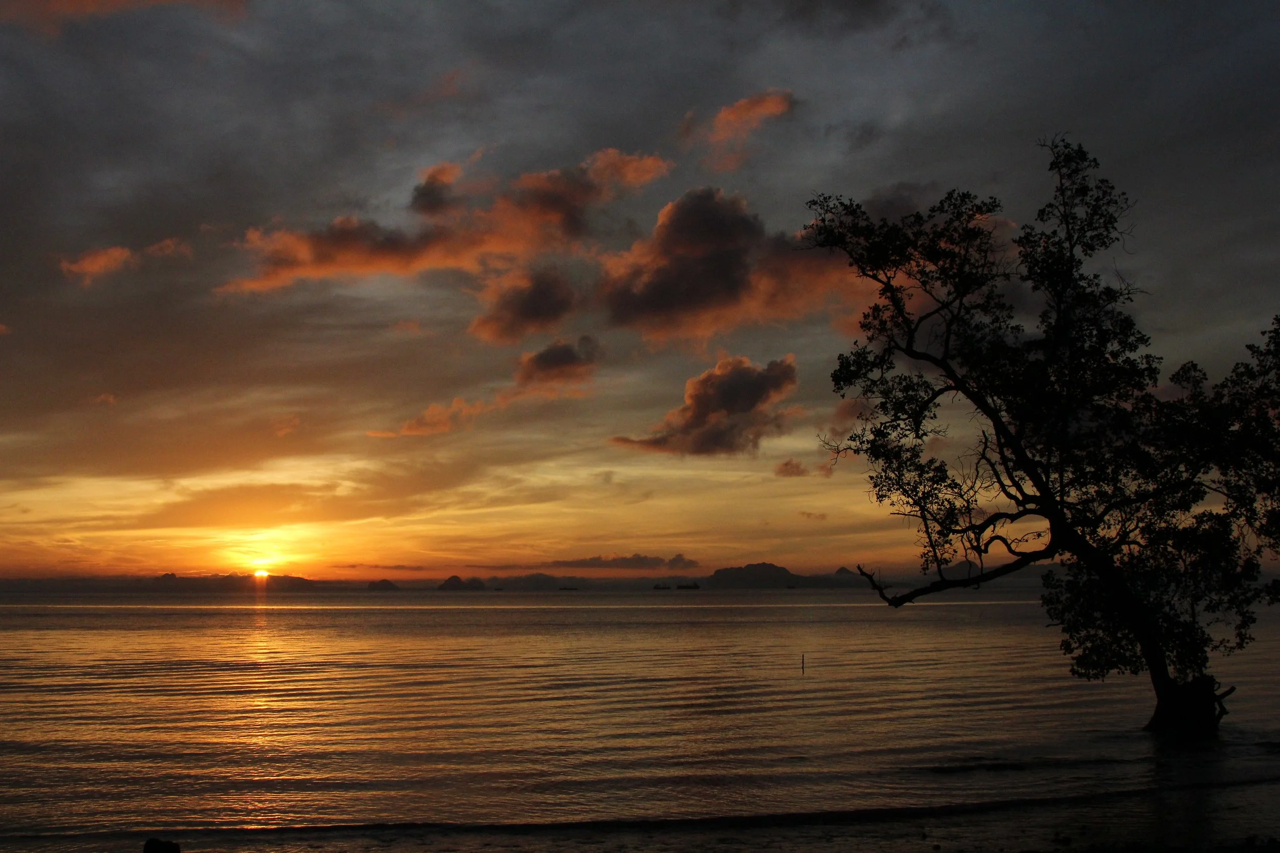 2016 Koh Lanta Landscapes, House Pictures and Family Fun (175).JPG