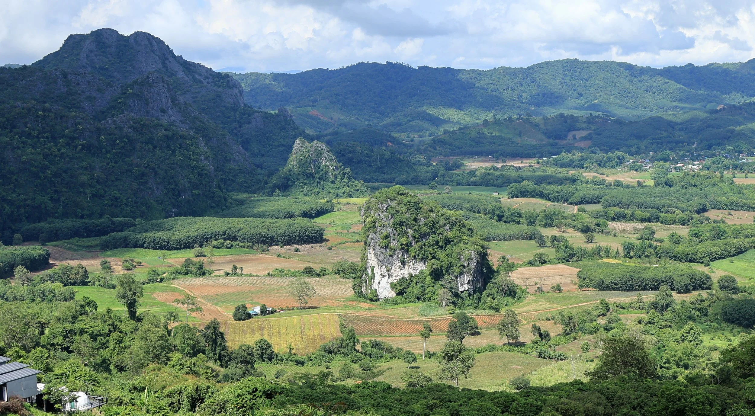 Phu Langka Viewpoint - Phayao Province Thailand (10).jpg