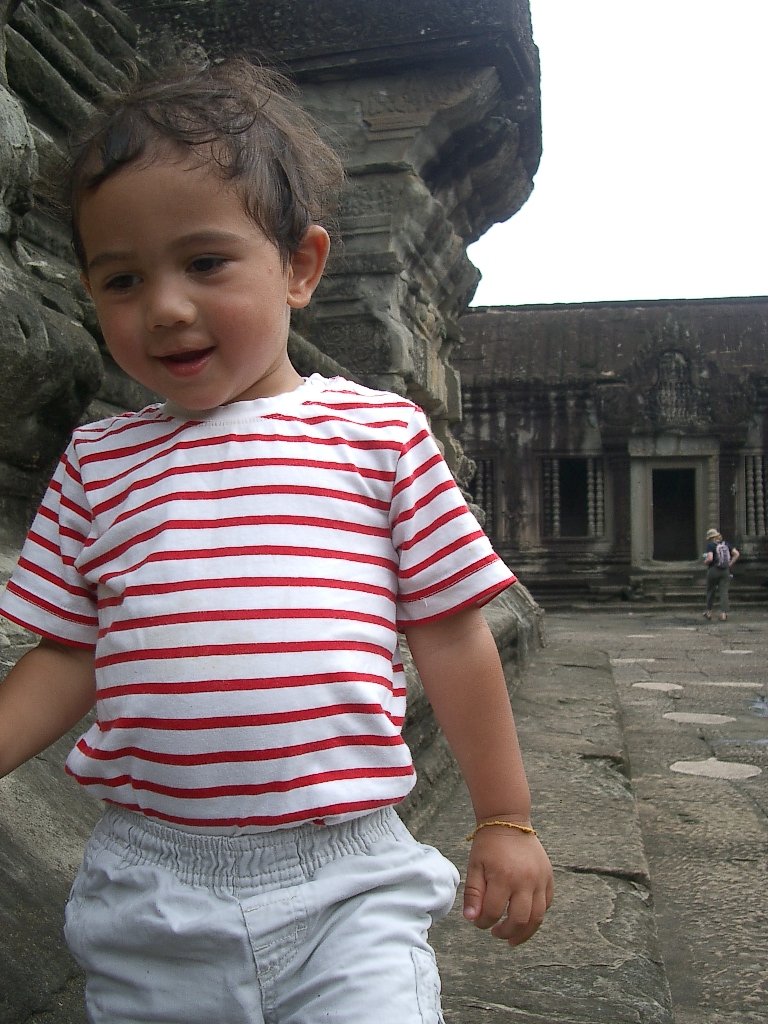 ANGKOR - ANGKOR WAT TEMPLE - CAMBODIA (52).JPG