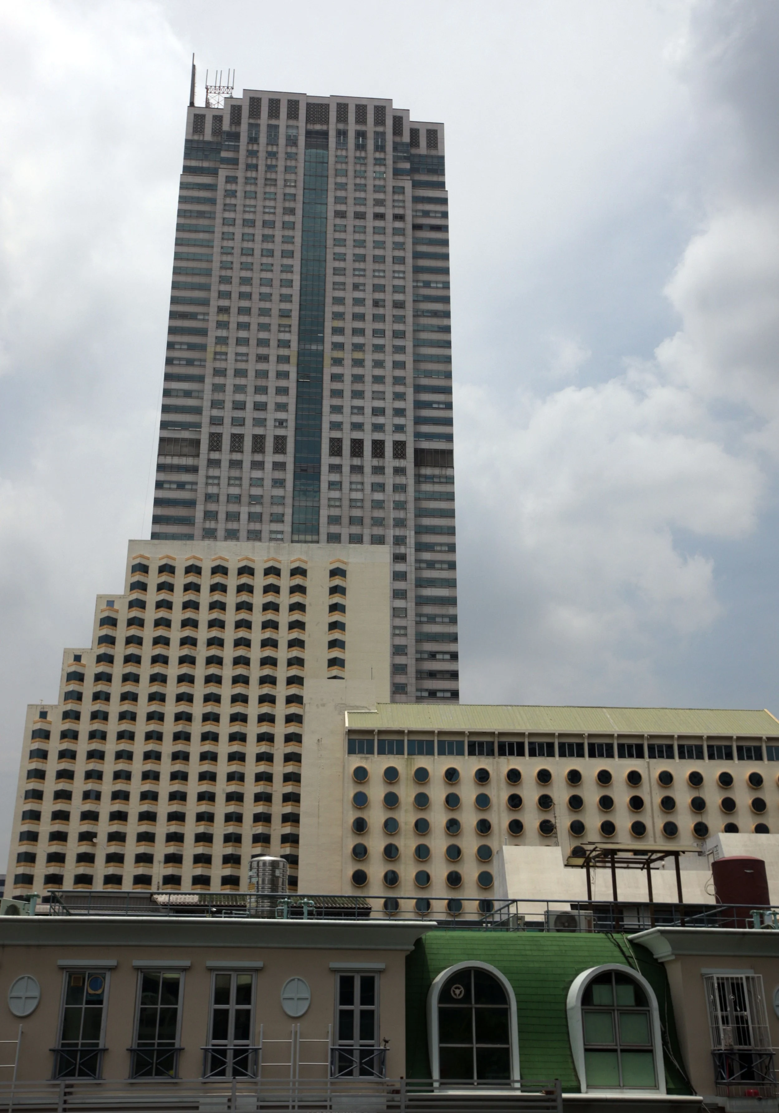 2017 Graffiti Tour in Bangkok (384).JPG