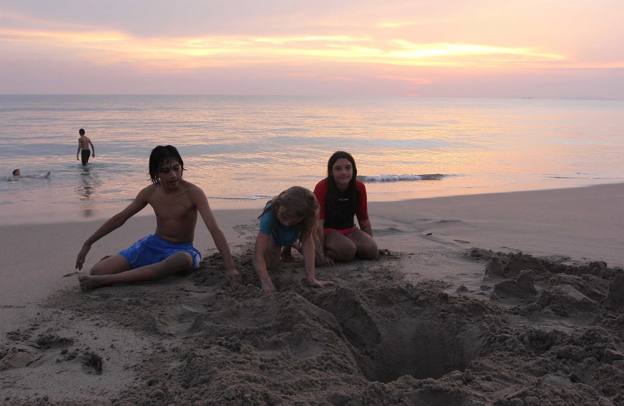 2015 Koh Lanta Songkran with friends from ISB (516).JPG