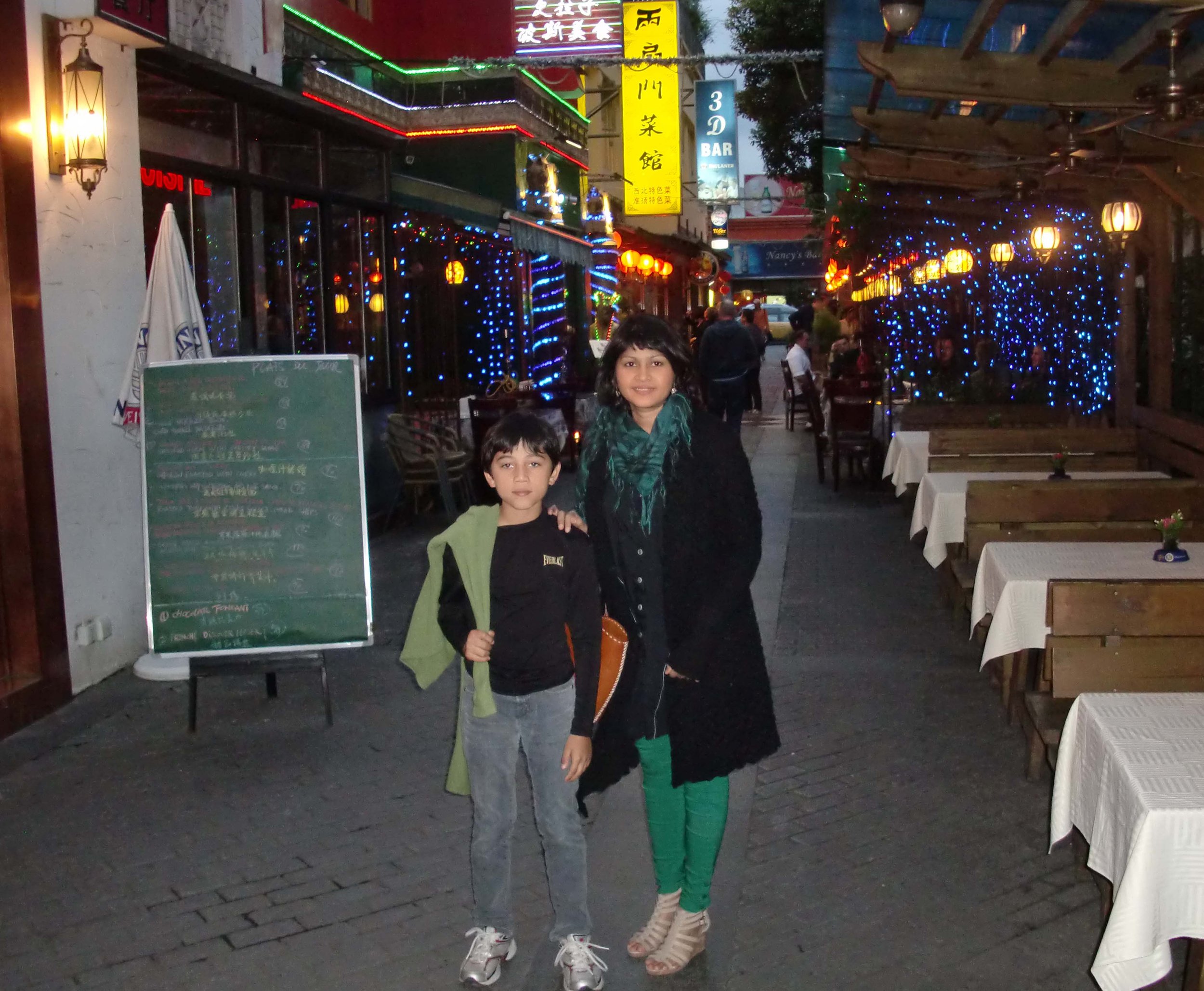 HONG MEI LU - NATIONAL HOLIDAY OCTOBER 2011 (3).JPG