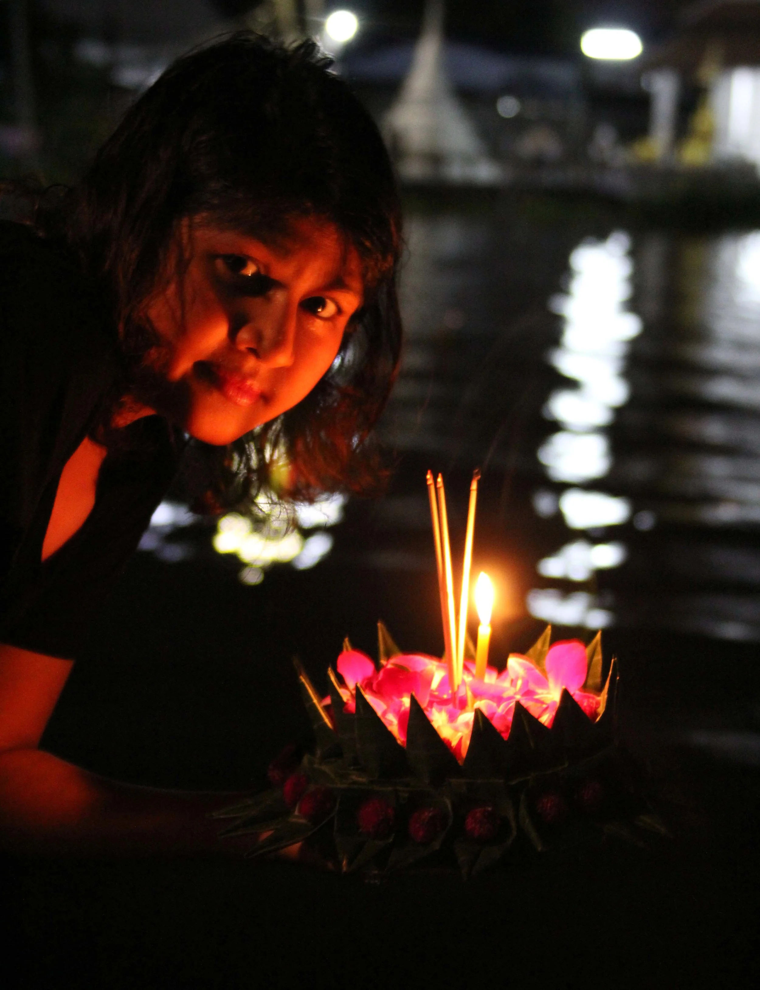 2013 Loy Krathong in Bangkok (52).JPG