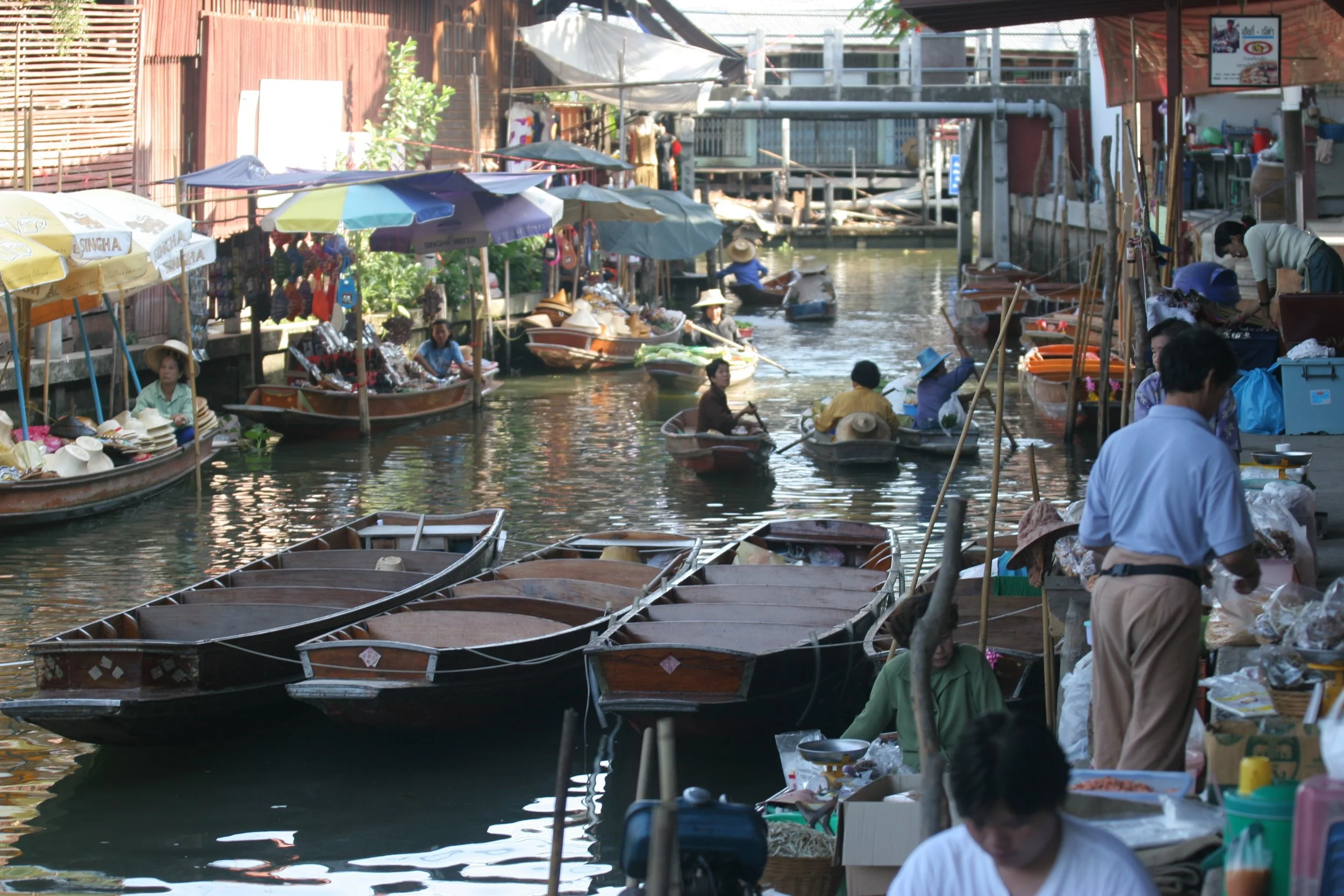 FLOATING MARKET7 (1).jpg
