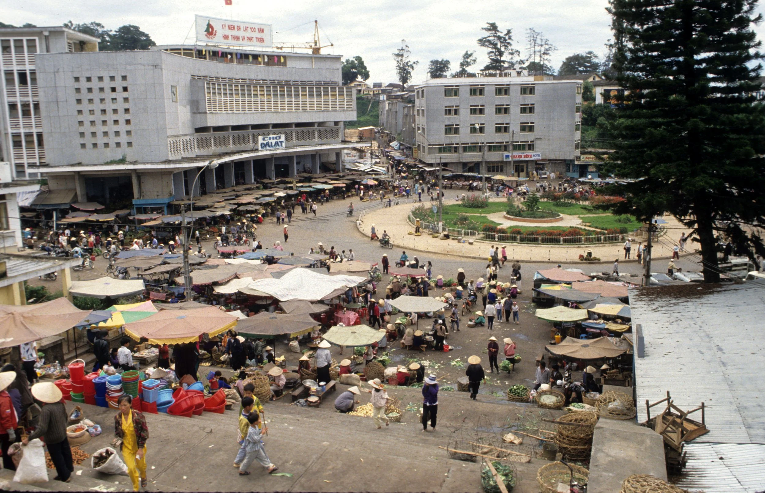 DALAT - MARKET (3).jpg