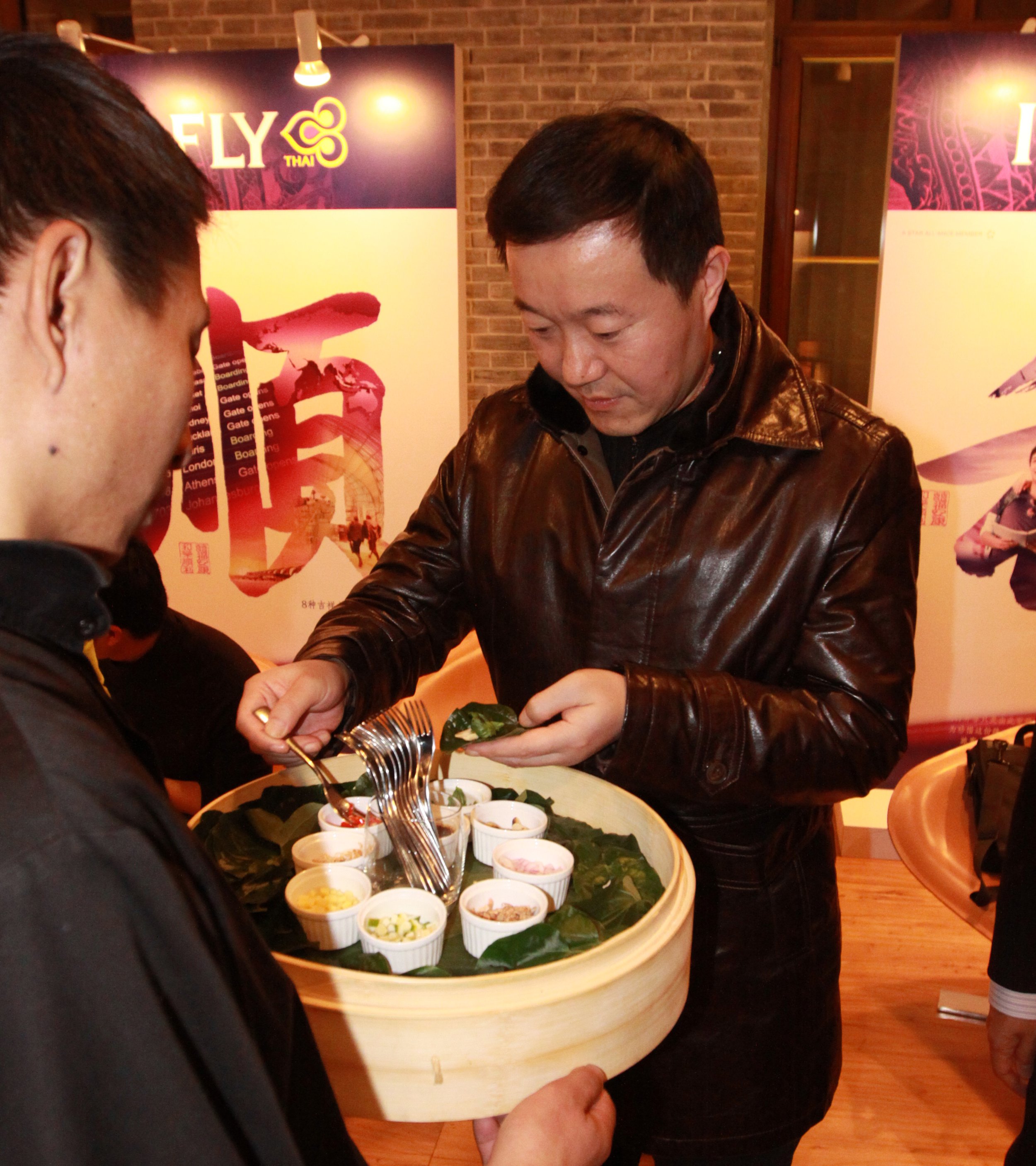 THAI CONSULATE DINNER AND BENEFIT (71).JPG