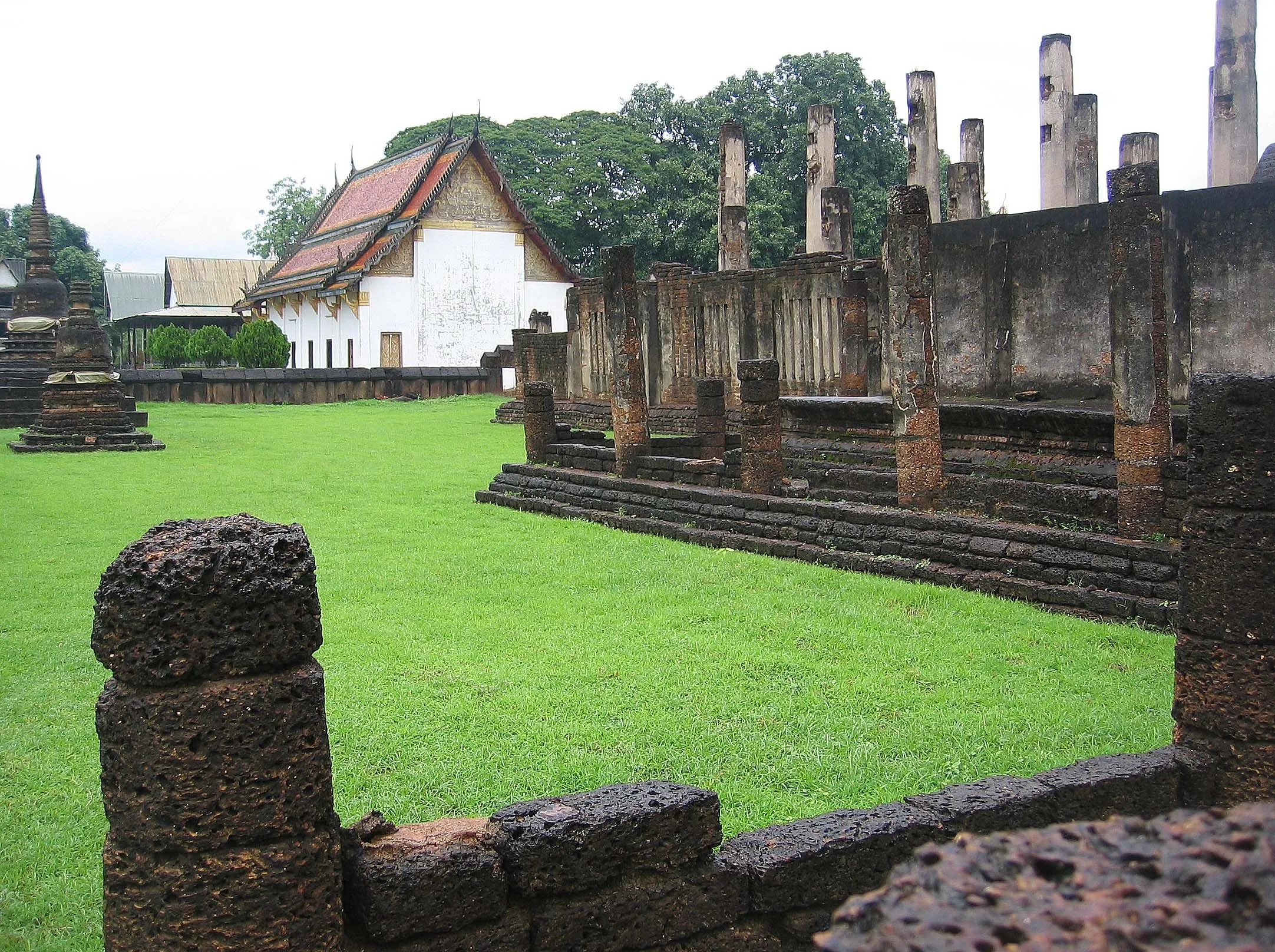 SRI SATCHANALAI - 2006 (15).jpg