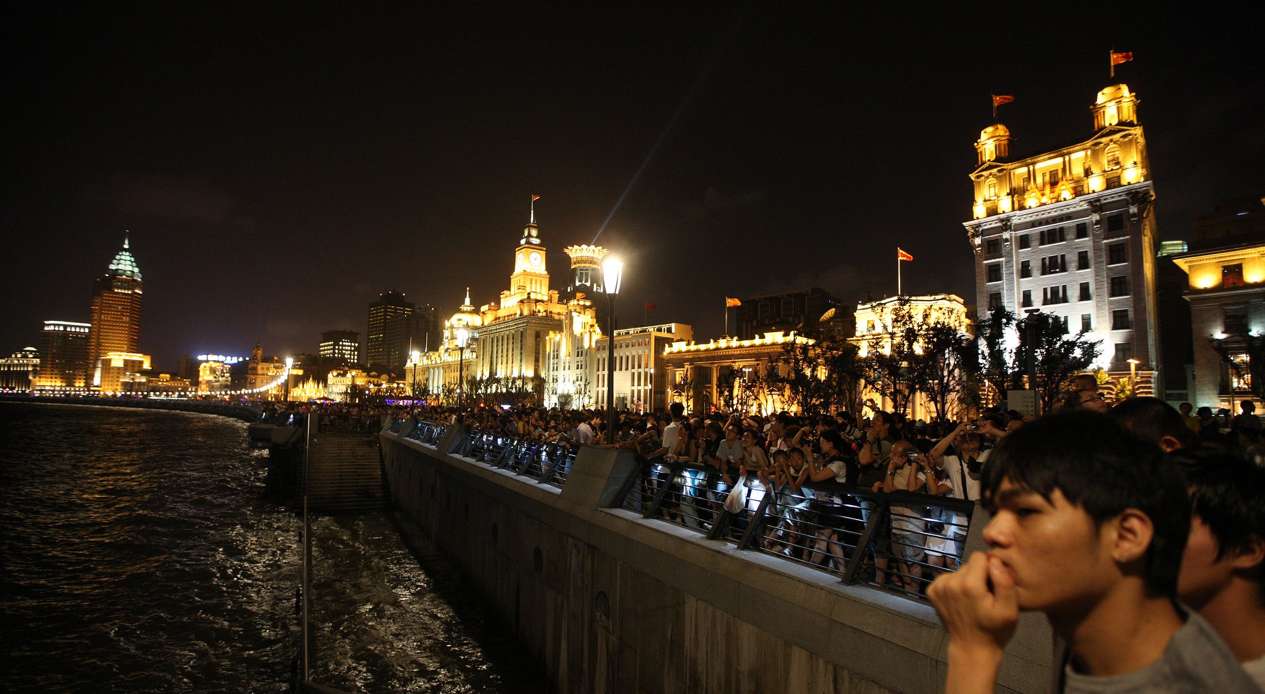 SHANGHAI NIGHT OUT - THE BUND IN AUGUST (8).JPG