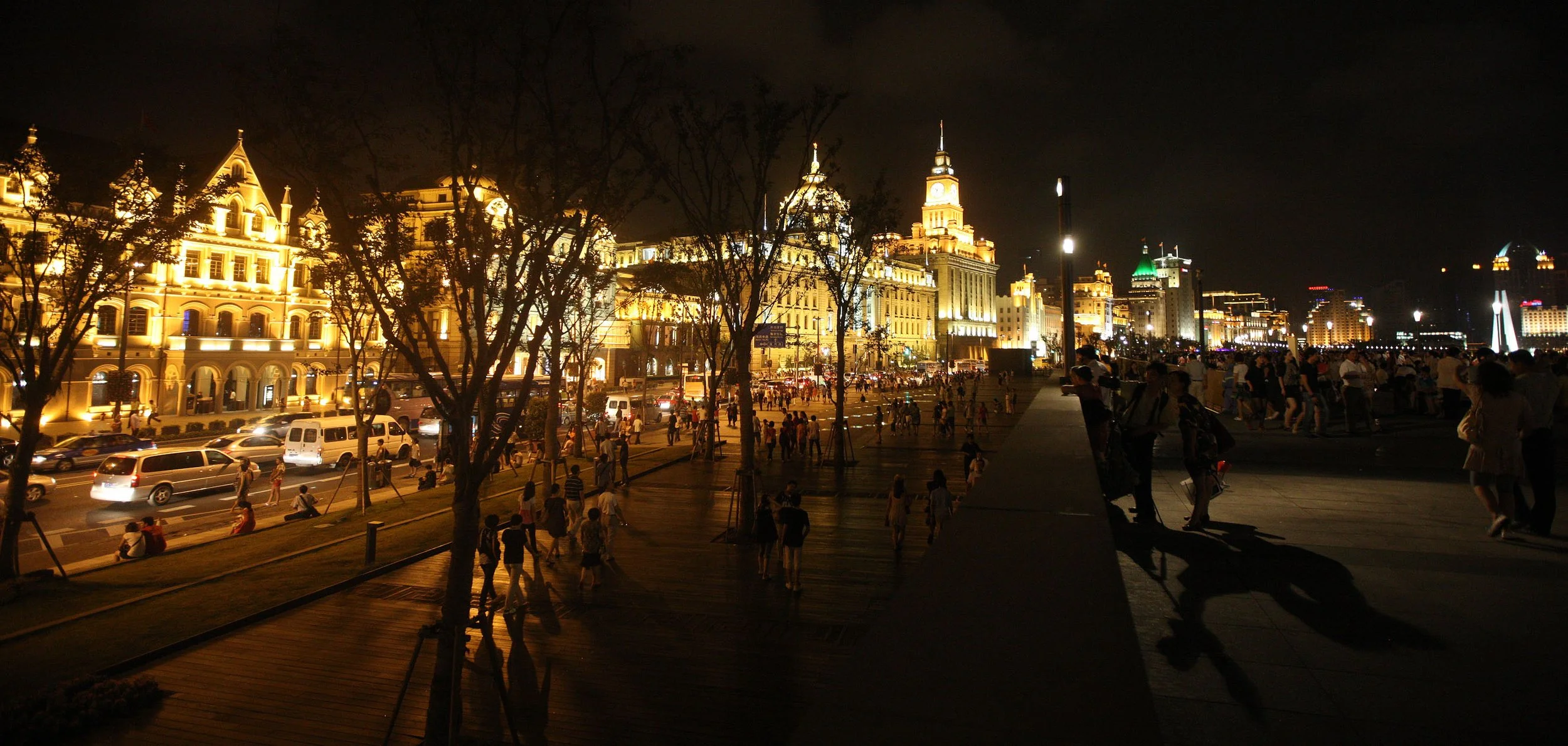 SHANGHAI NIGHT OUT - THE BUND IN AUGUST (38).JPG