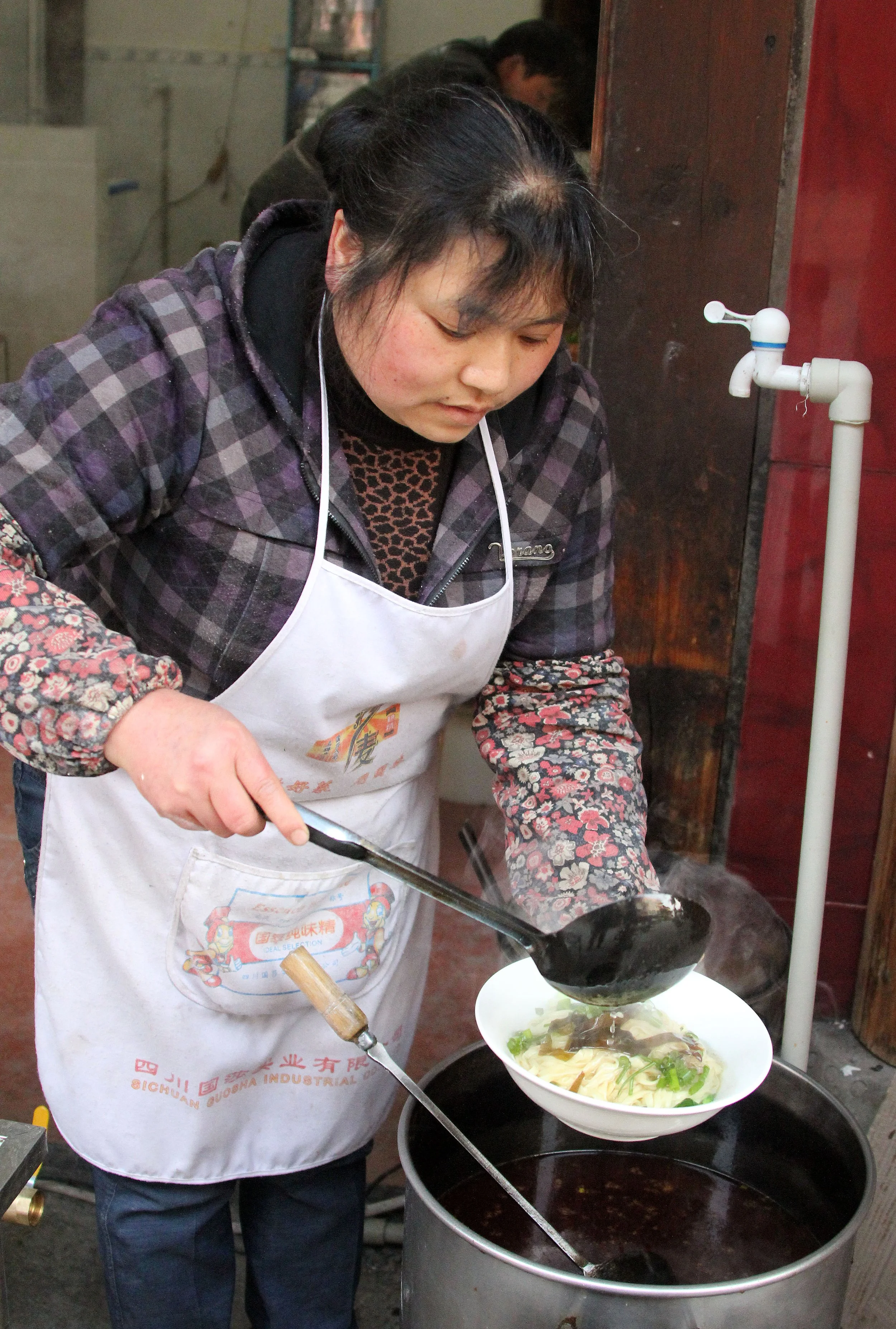 SHANGLI ANCIENT TOWN - SICHUAN CHINA (45).JPG