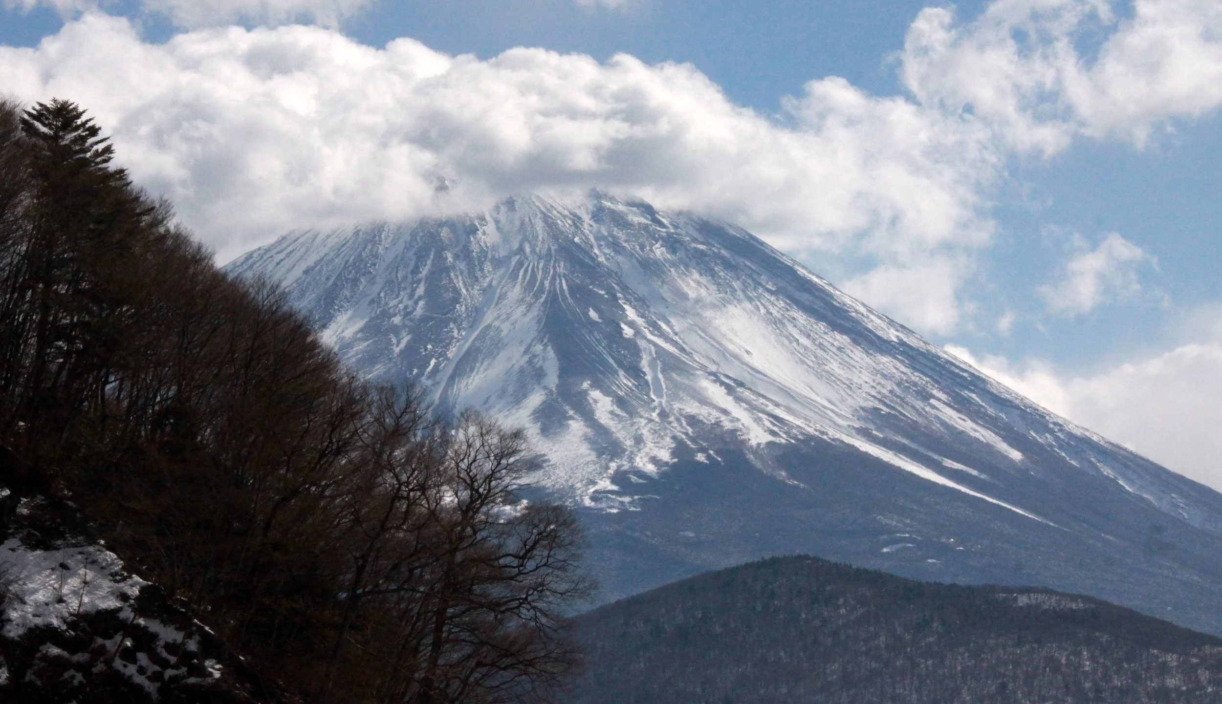MOUNT FUJI - AS SEEN FROM LAKE SHOJI JAPAN (3).JPG