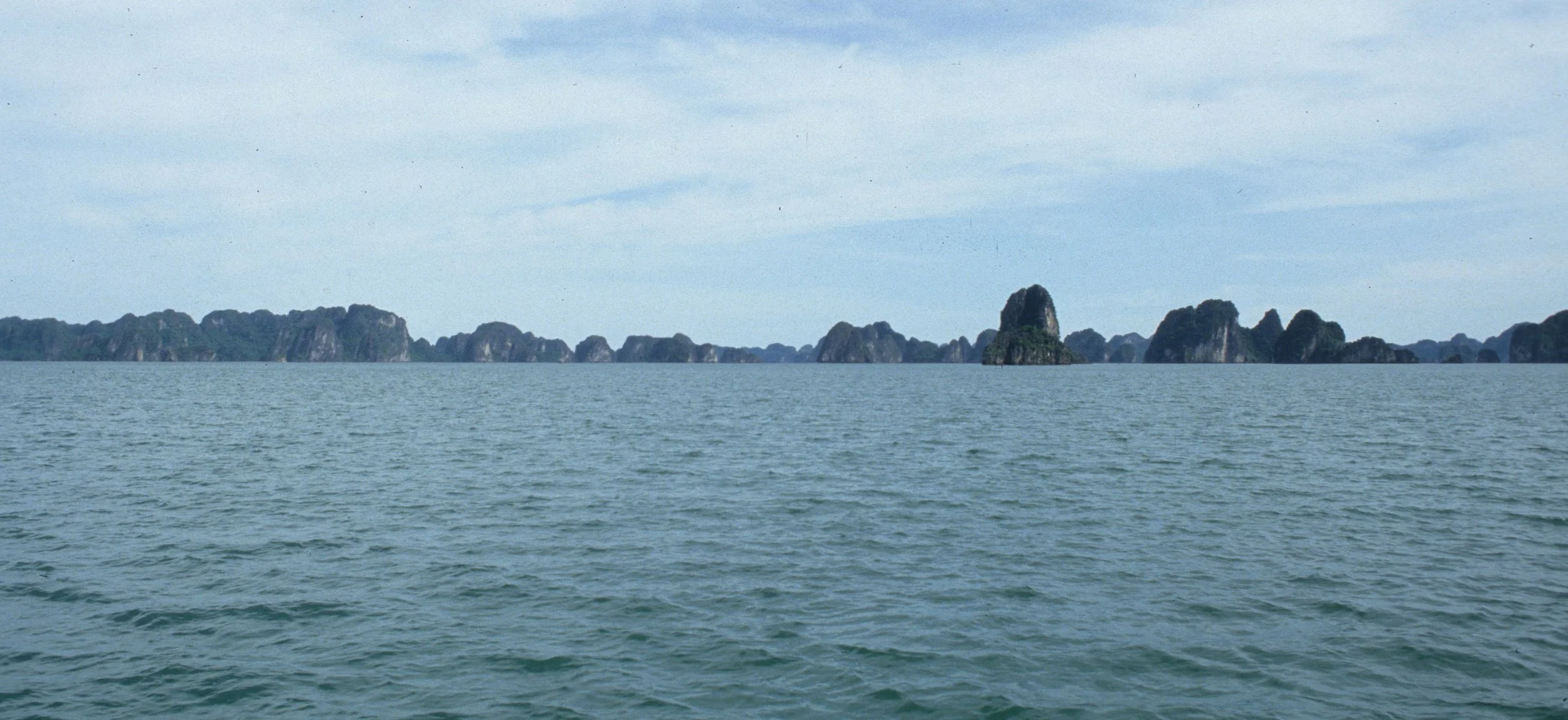 HALONG BAY - 1994 (4).jpg