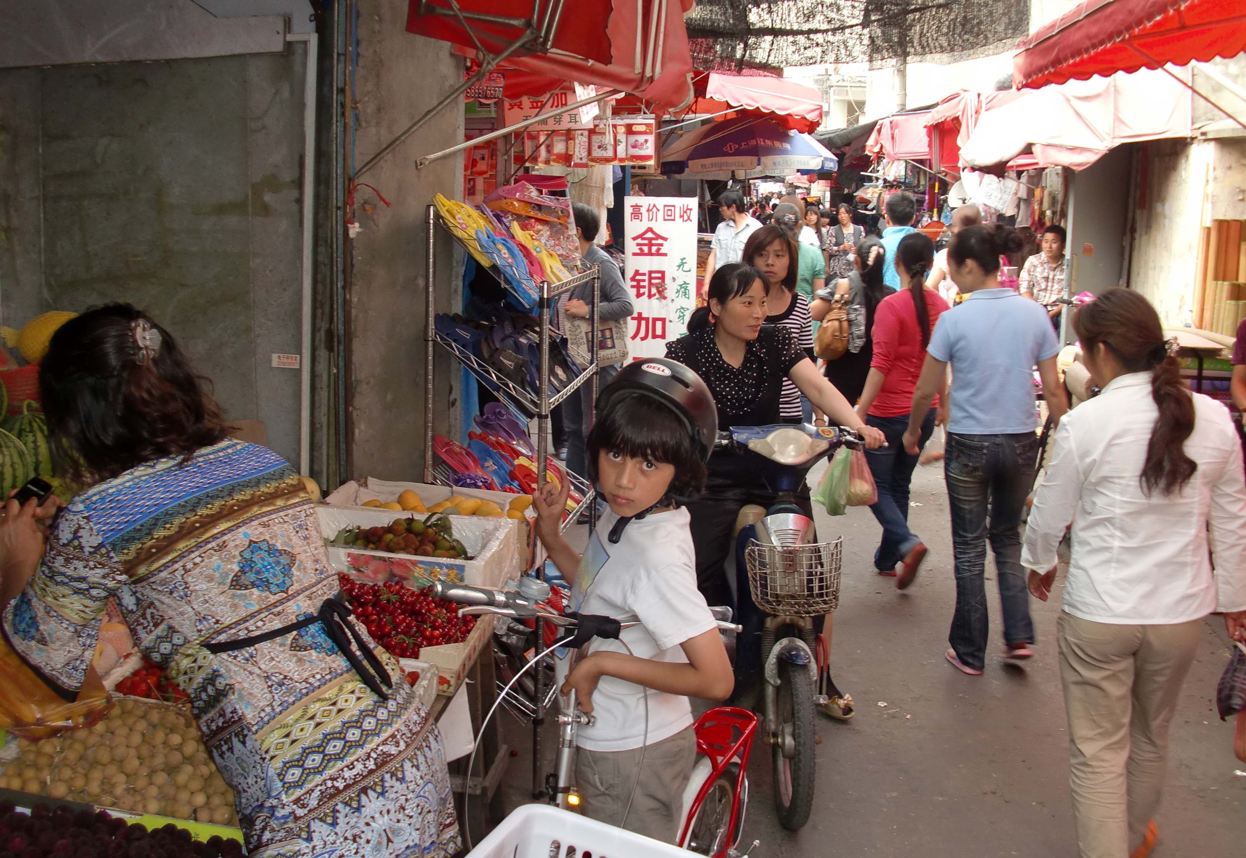 2011-5-28 BIKE RIDE IN JINQIAO (16).JPG
