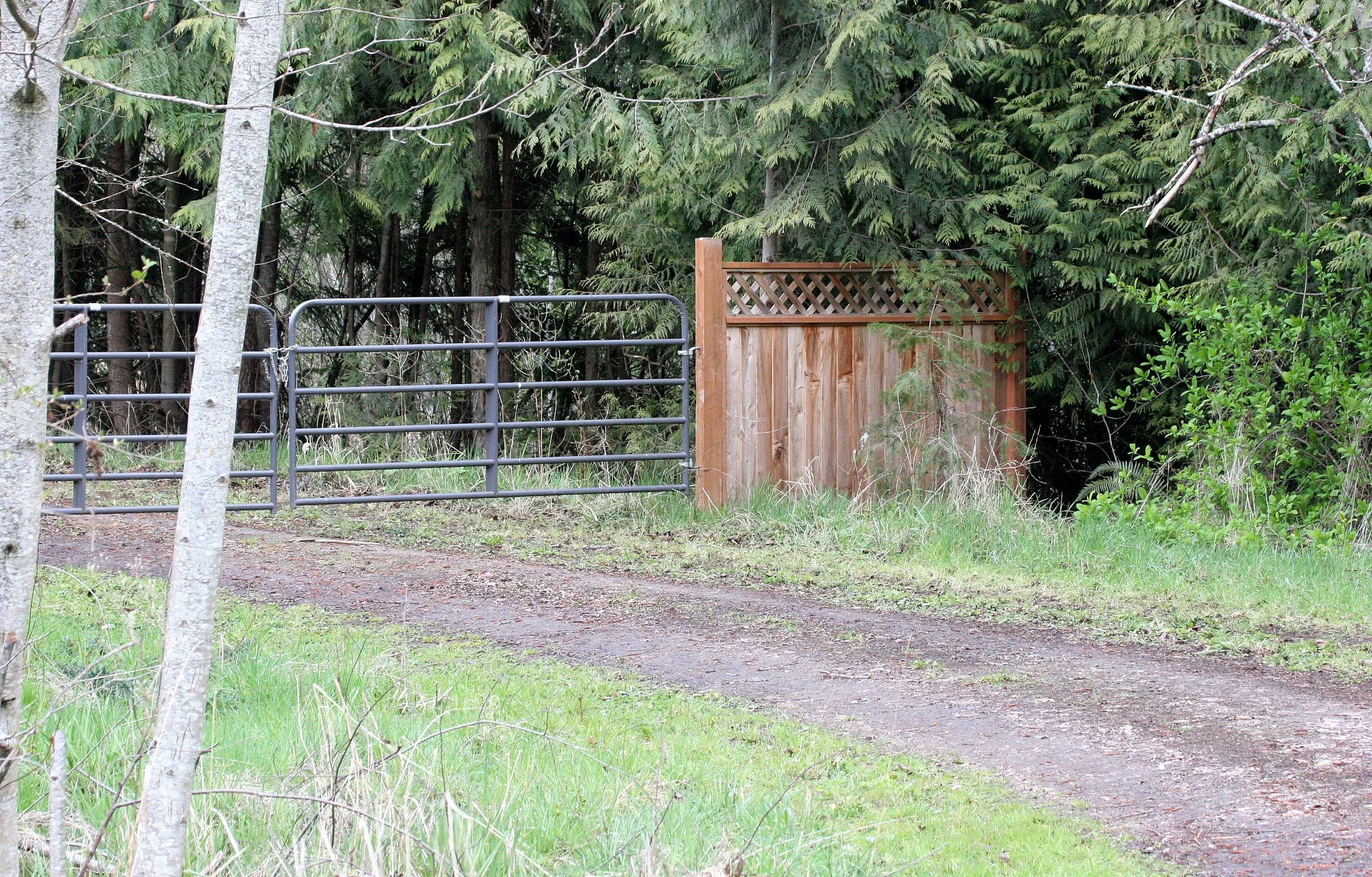 2008-4-19 LAKE FARM TRAILS WALK (43).JPG