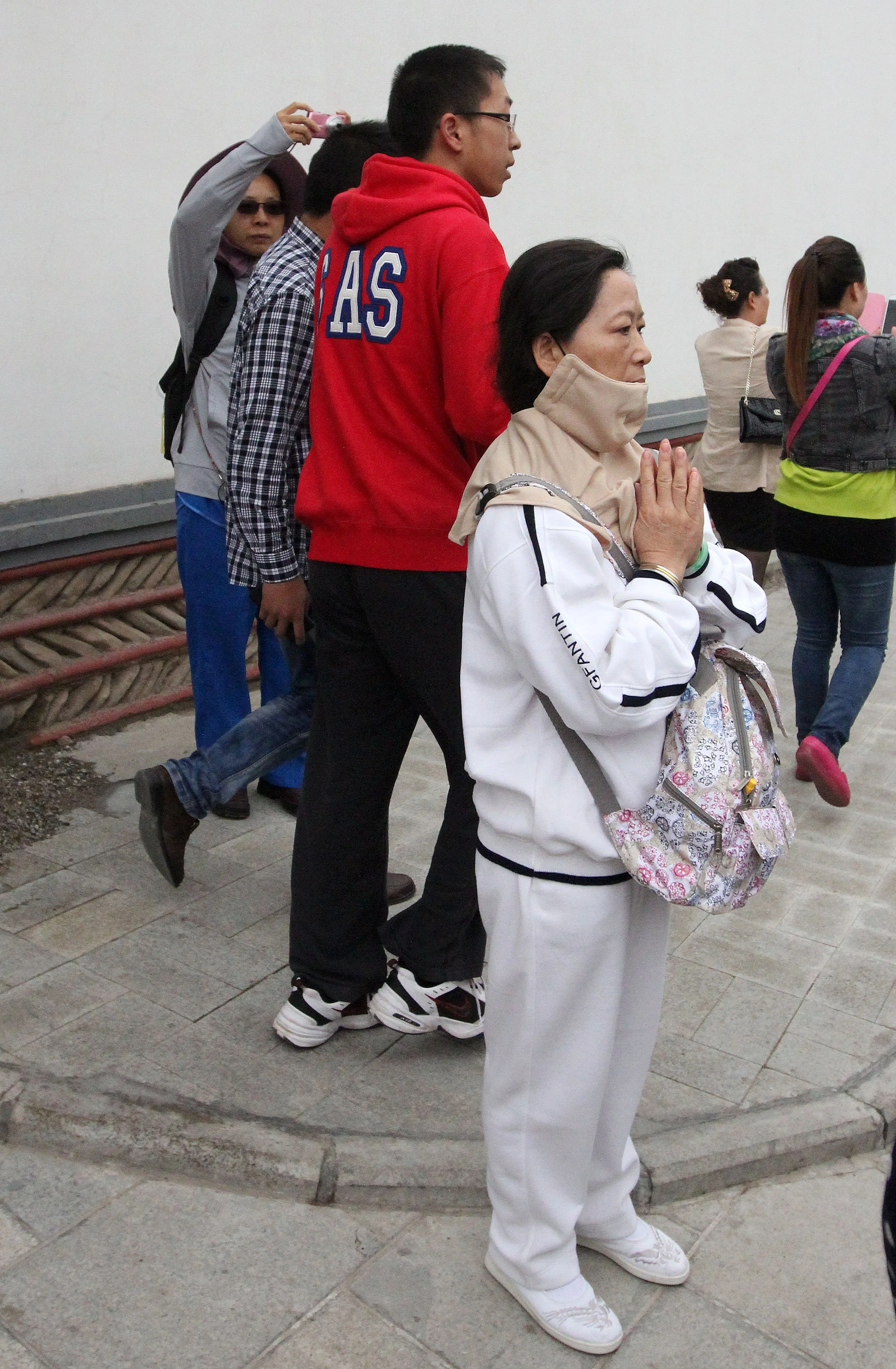 KUMBUM MONASTERY - QINGHAI - SUNNING BUDDHA FESTIVAL 2013 (134).JPG