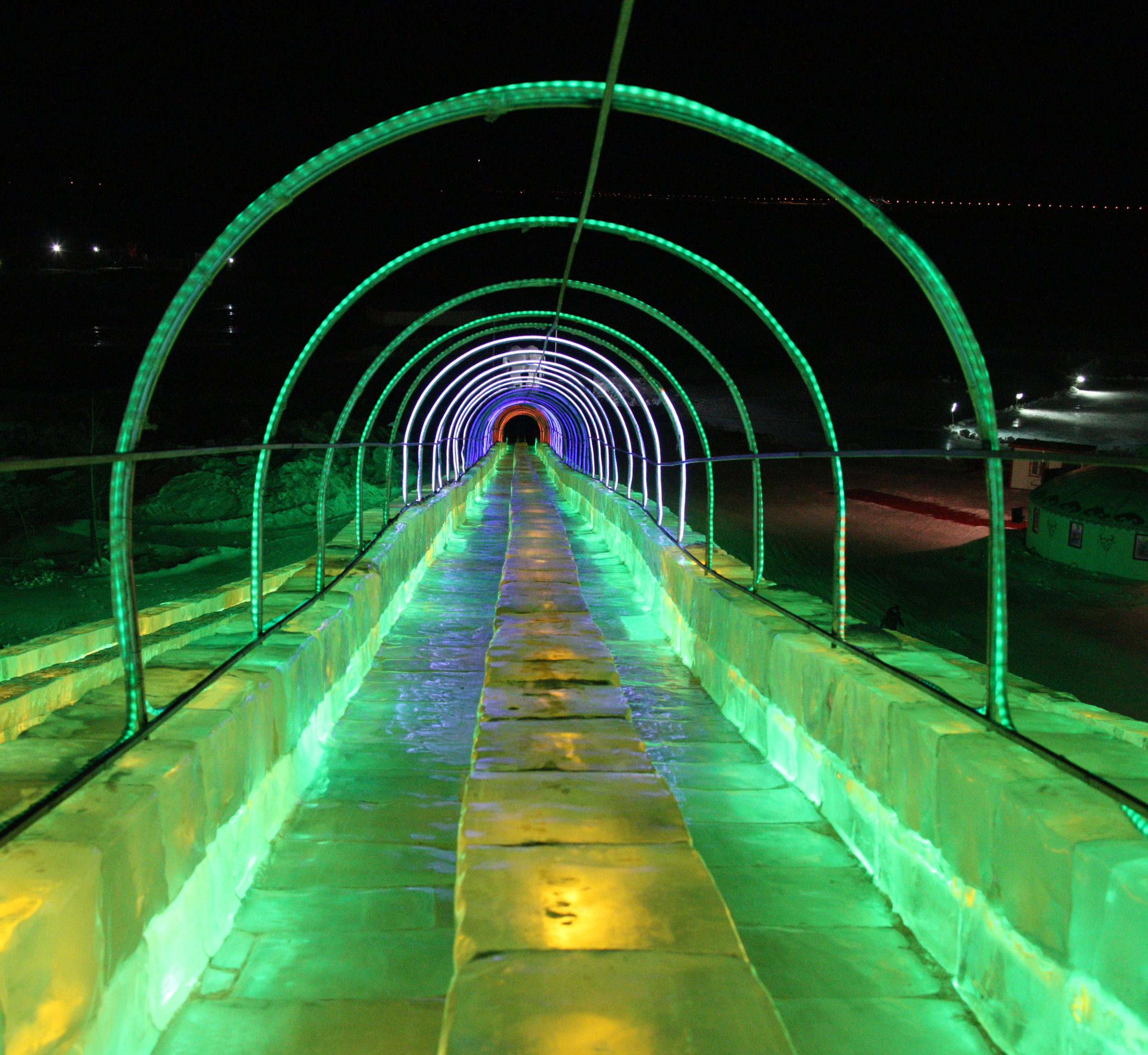 HARBIN ICE & SNOW FESTIVAL FEBRUARY 2012 (21).JPG