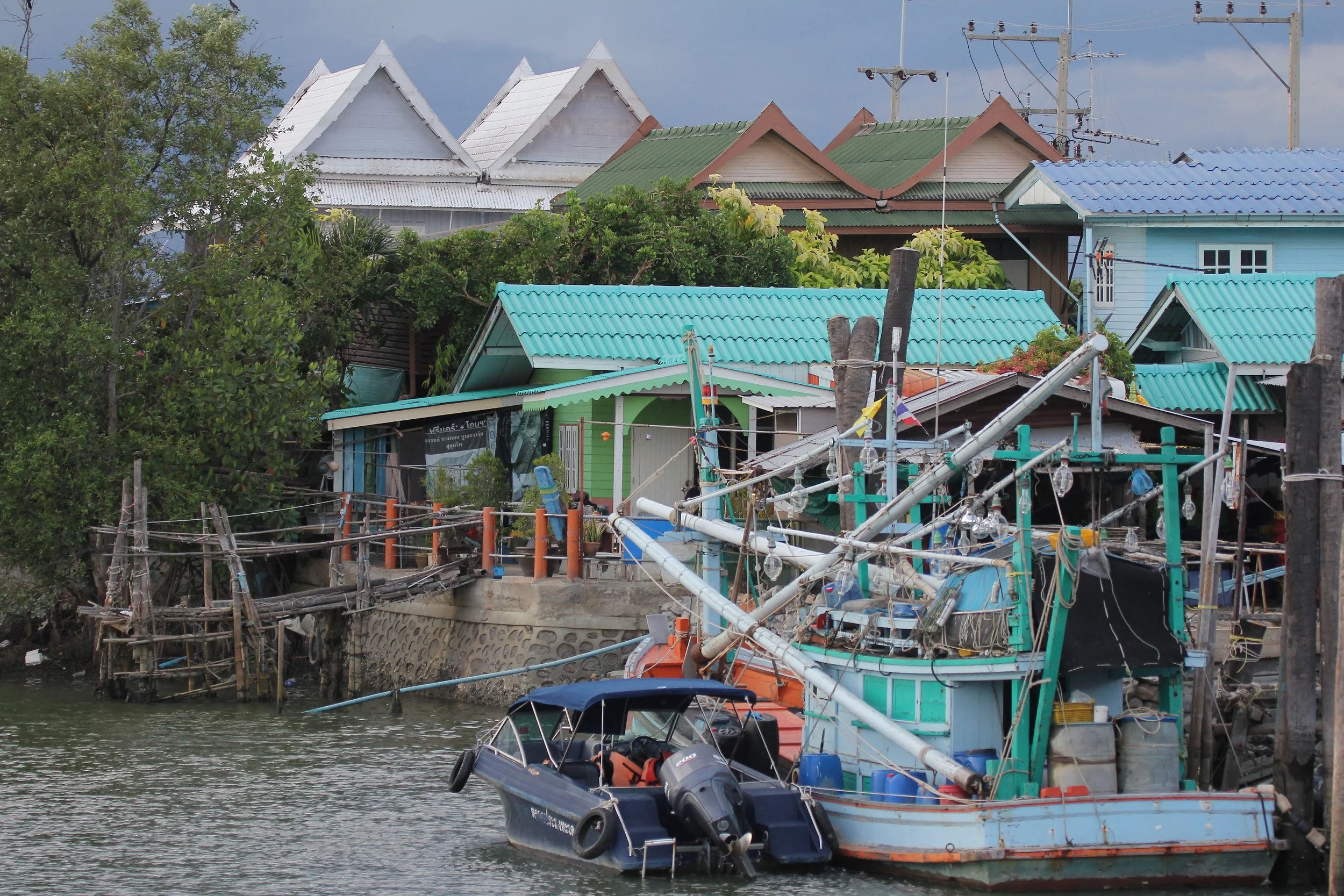 2020 Petchaburi Day Trip to Drop Off Pea & Pete (24).JPG