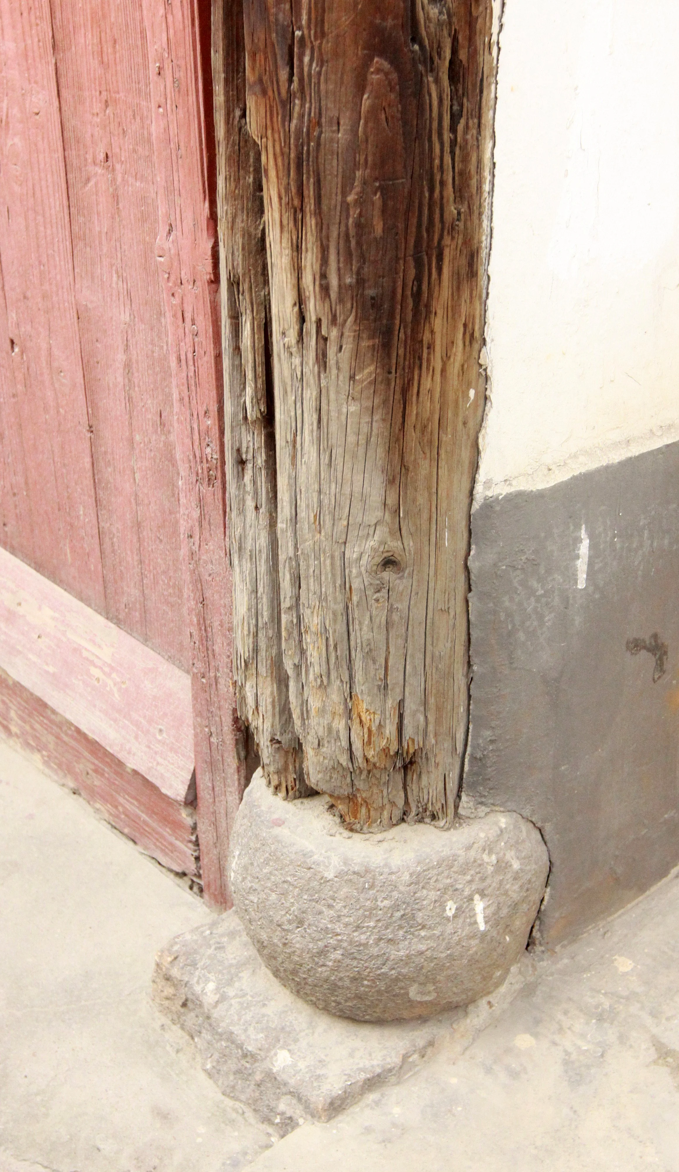 ZHUJIAJIAO WATER TOWN - NOVEMBER 20 2011 (150).JPG