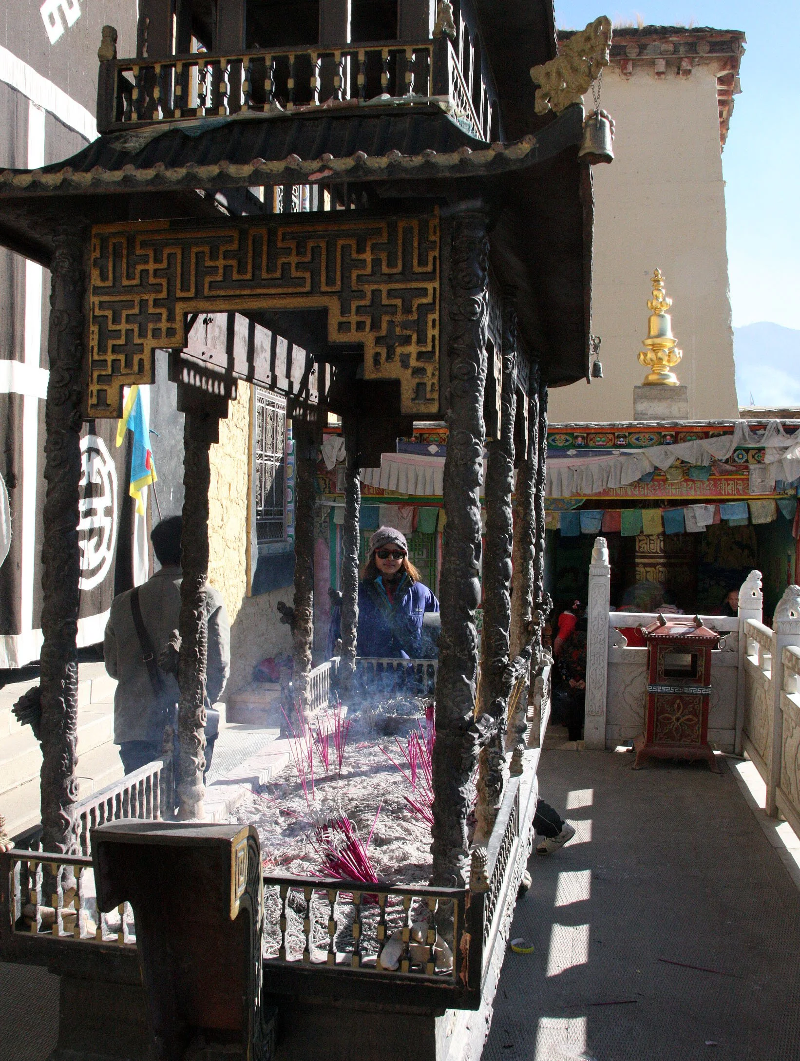 YUNNAN - SHANGRI LA - SONGZANLIN TEMPLE (31).JPG