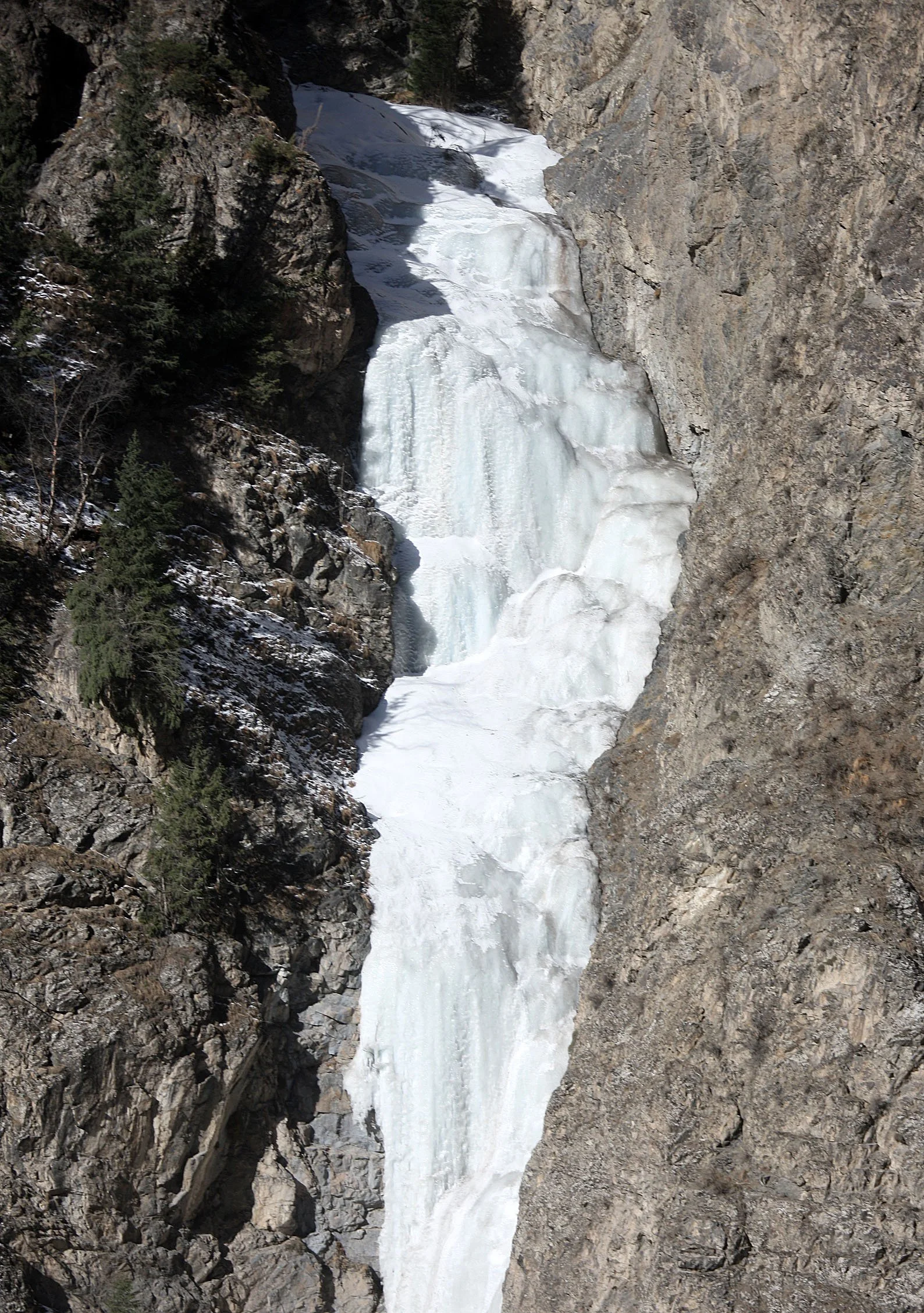 TIANSHAN MOUNTAINS - XINJIANG CHINA - ROUTE 216 (57).JPG