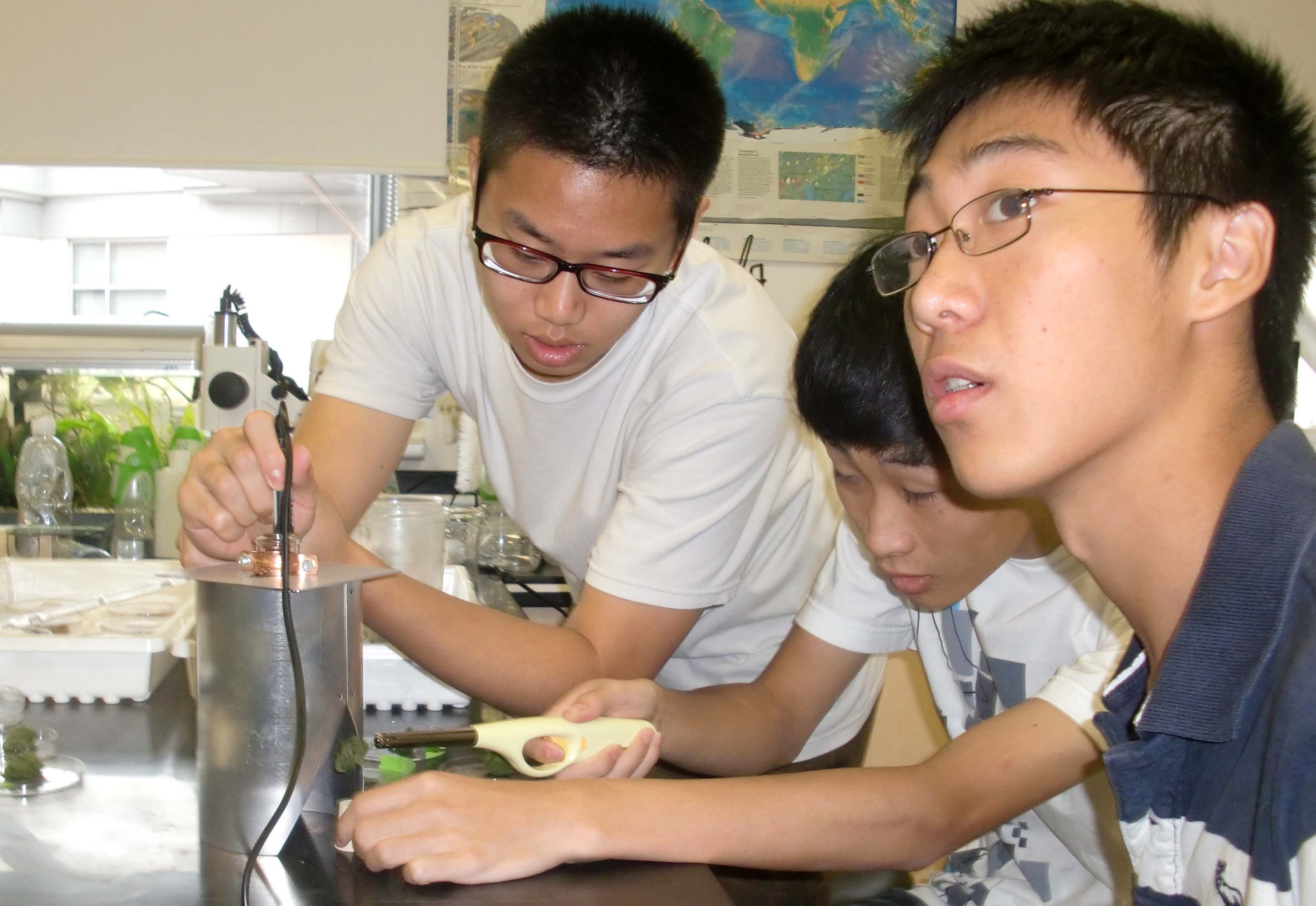 GROUP 4 PROJECTS - SEPTEMBER 2011 (27).JPG