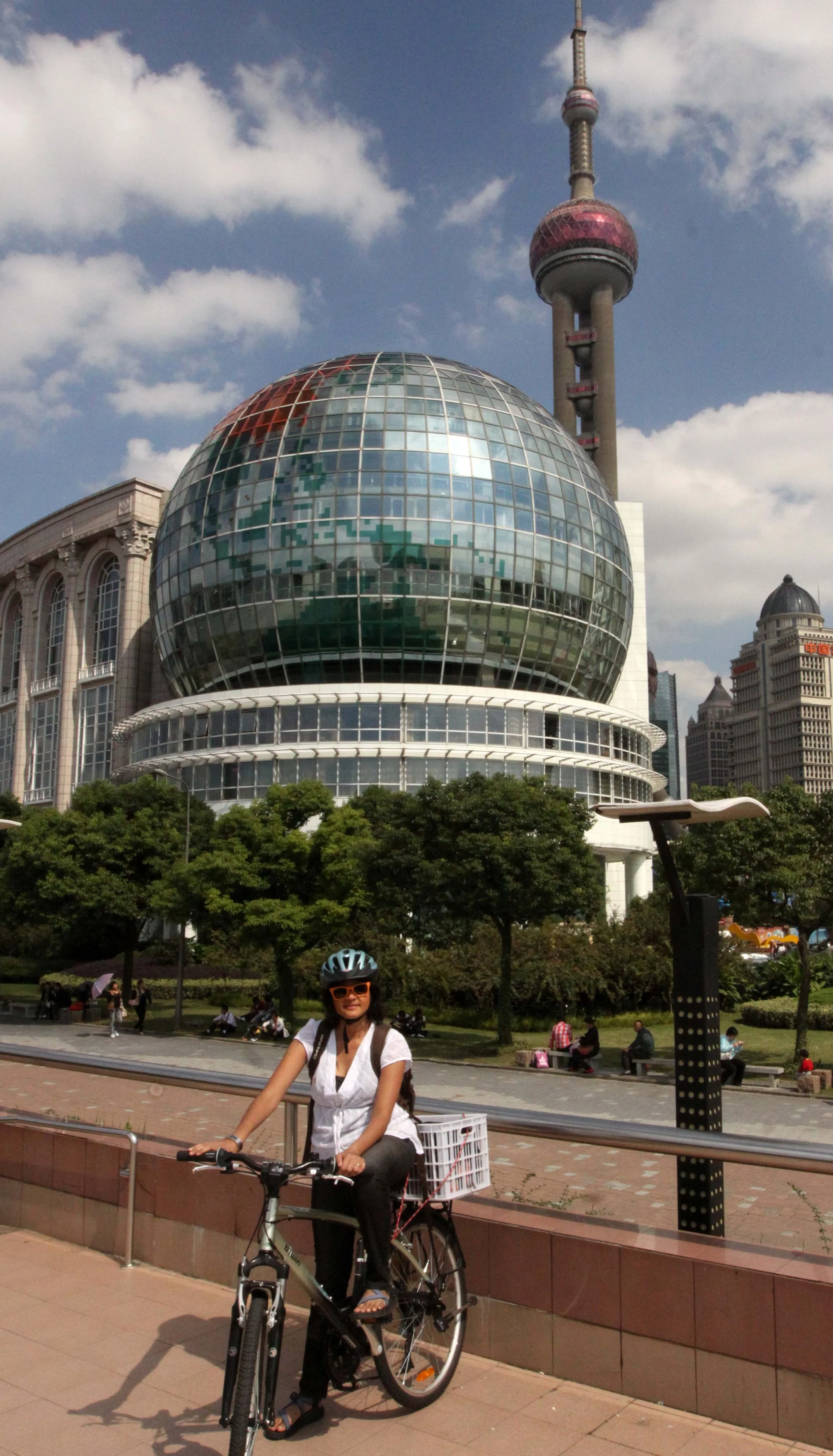 BIKE RIDE TO LIUJIAZUE PUDONG - NATIONAL HOLIDAY OCTOBER 2011 (49).JPG