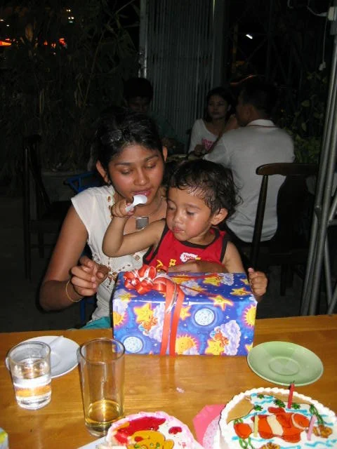2005 Nakhonsithammarat with Family (49).jpg