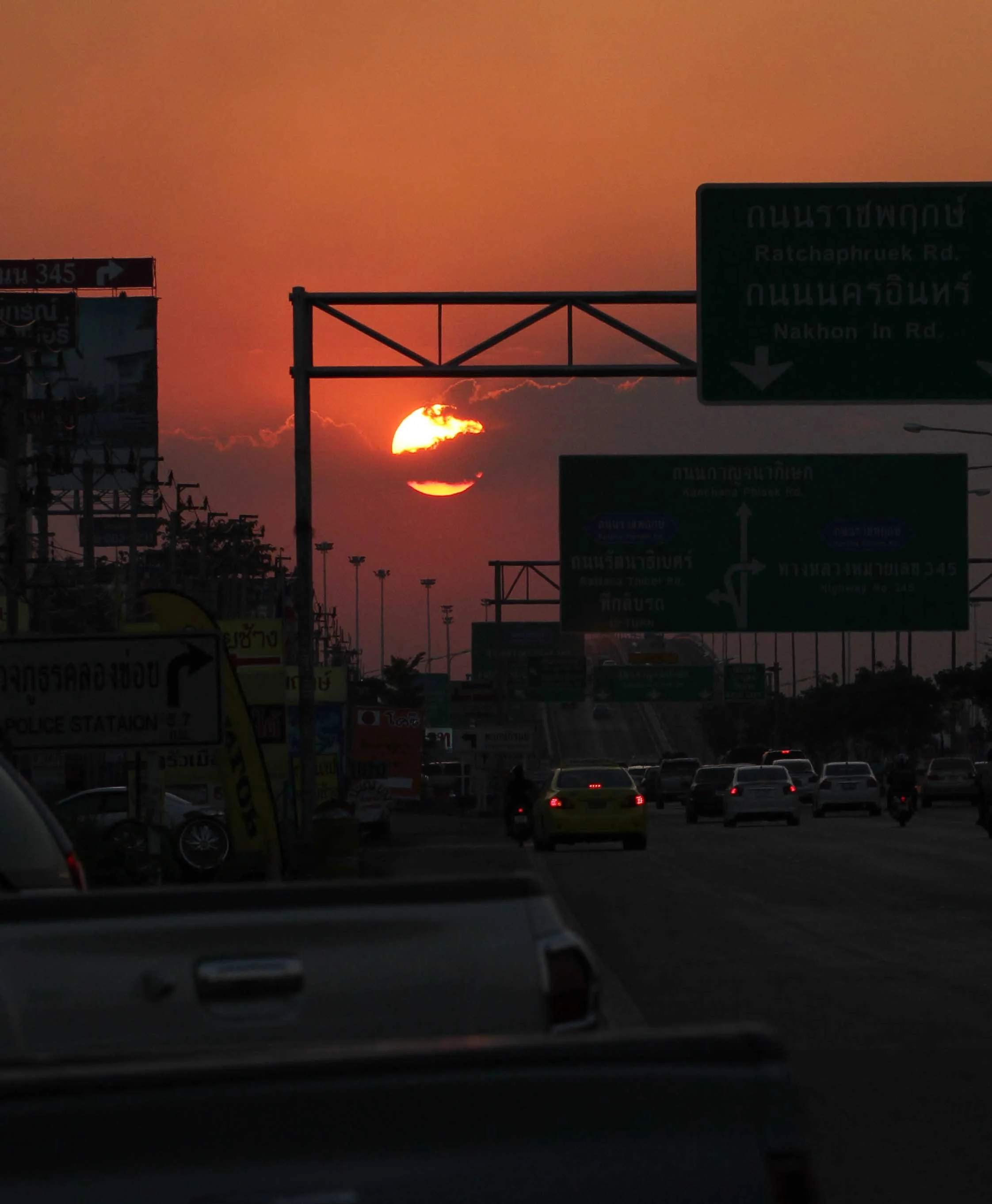 2015 Bangkok Sunset, Orchids and Misc (18).JPG