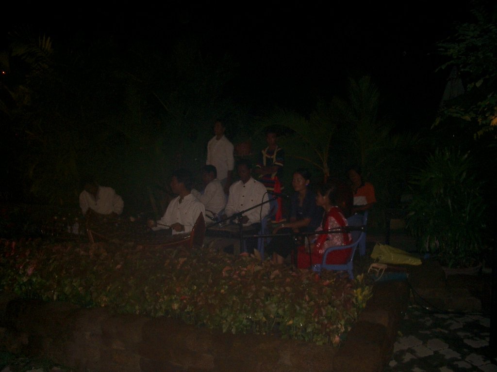 ANGKOR - ANGKOR WAT TEMPLE - CAMBODIA (22).JPG