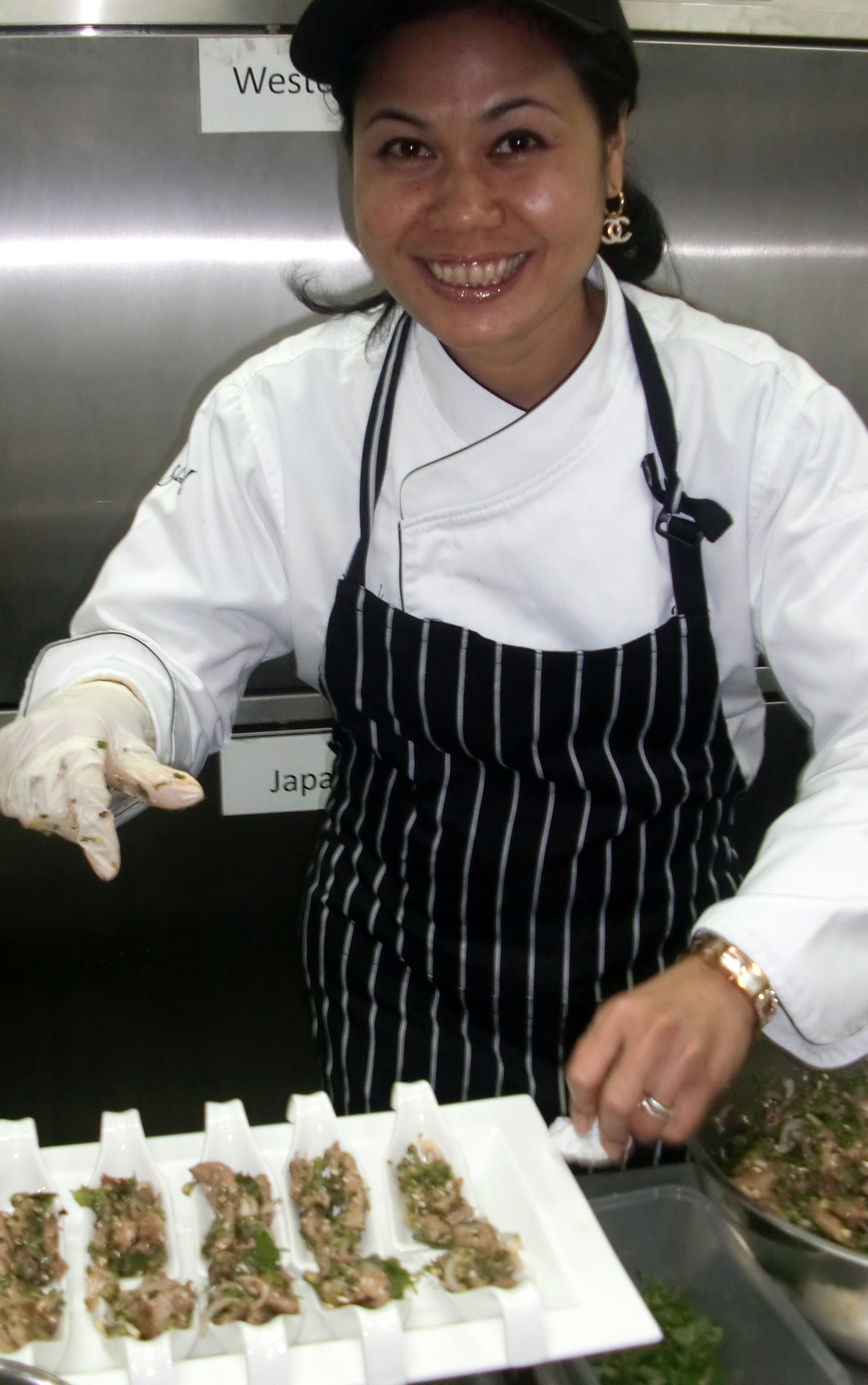 THAI CONSULATE DINNER AND BENEFIT (22).JPG