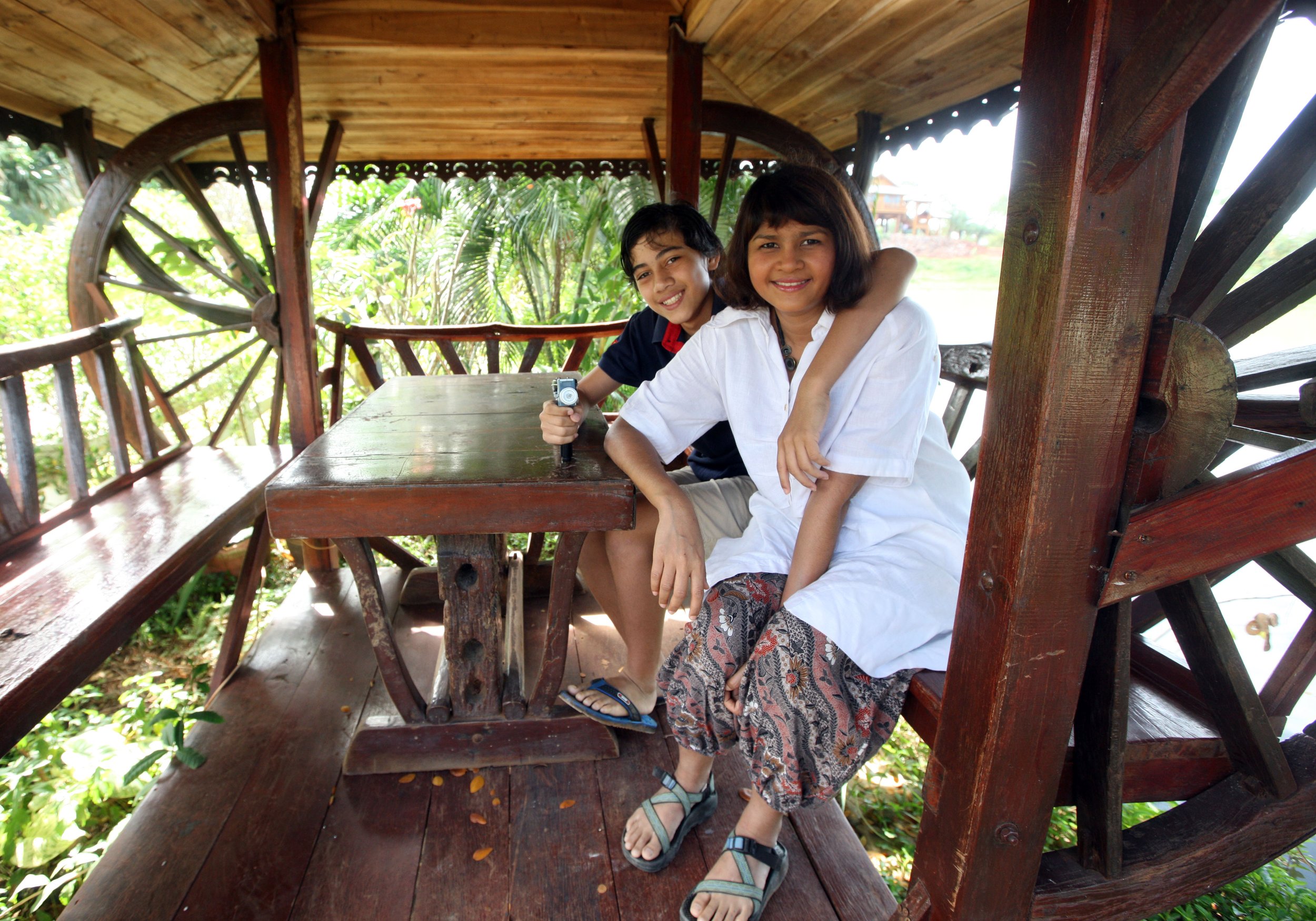 2014 Nakhon Ratchasima Korat Visit Taya and Kevin (33).JPG