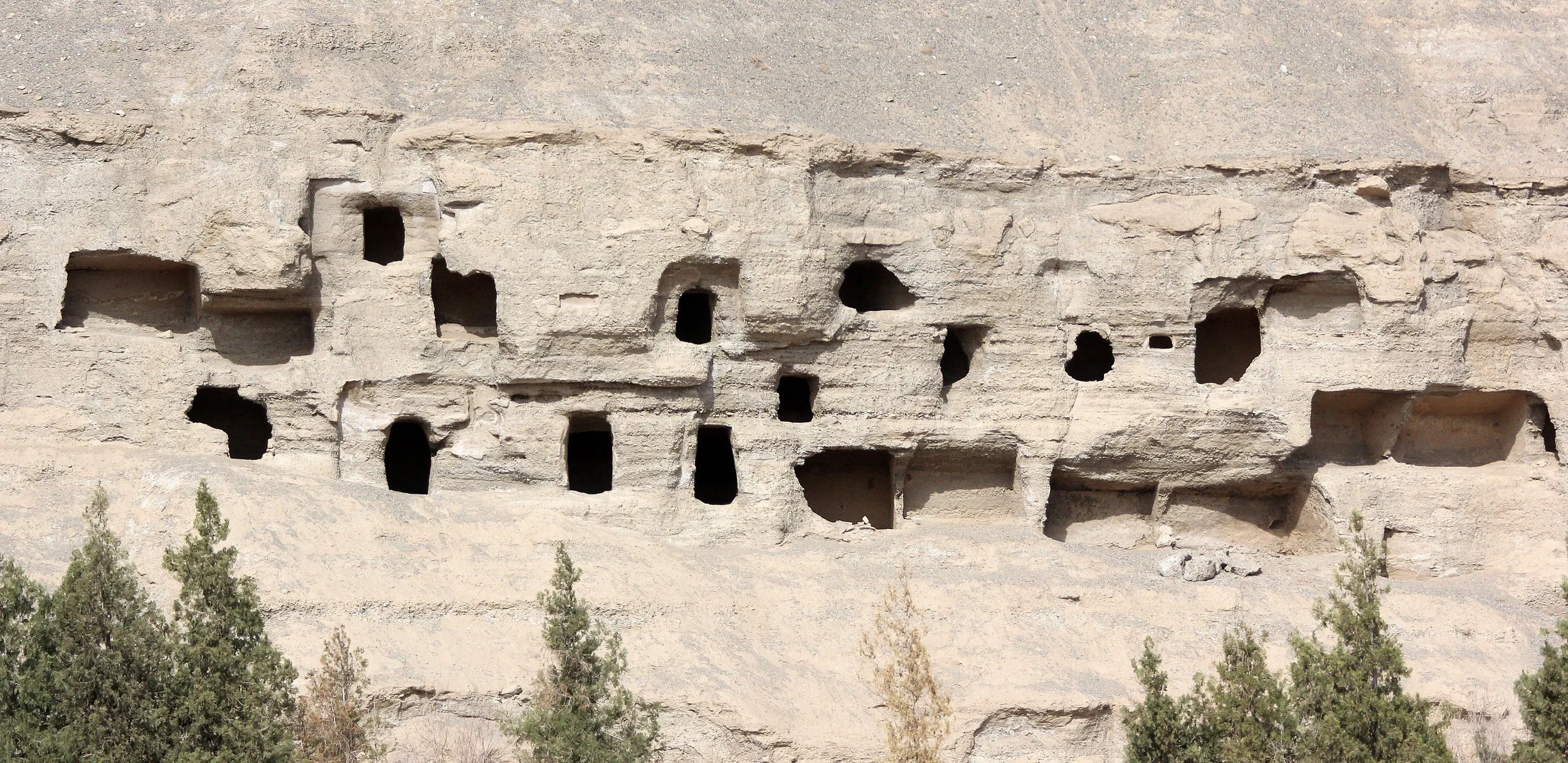 MOGAO GROTTOES - DUNHUANG GANSU CHINA (16).JPG