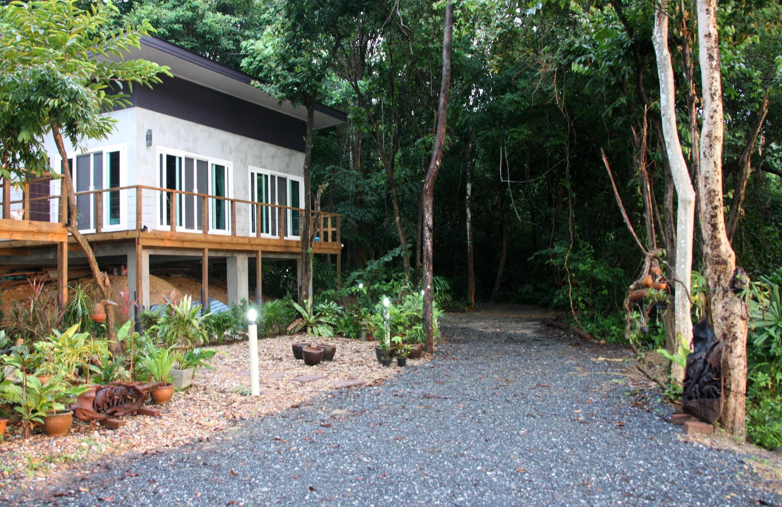 2016 Koh Lanta Landscapes, House Pictures and Family Fun (829).JPG
