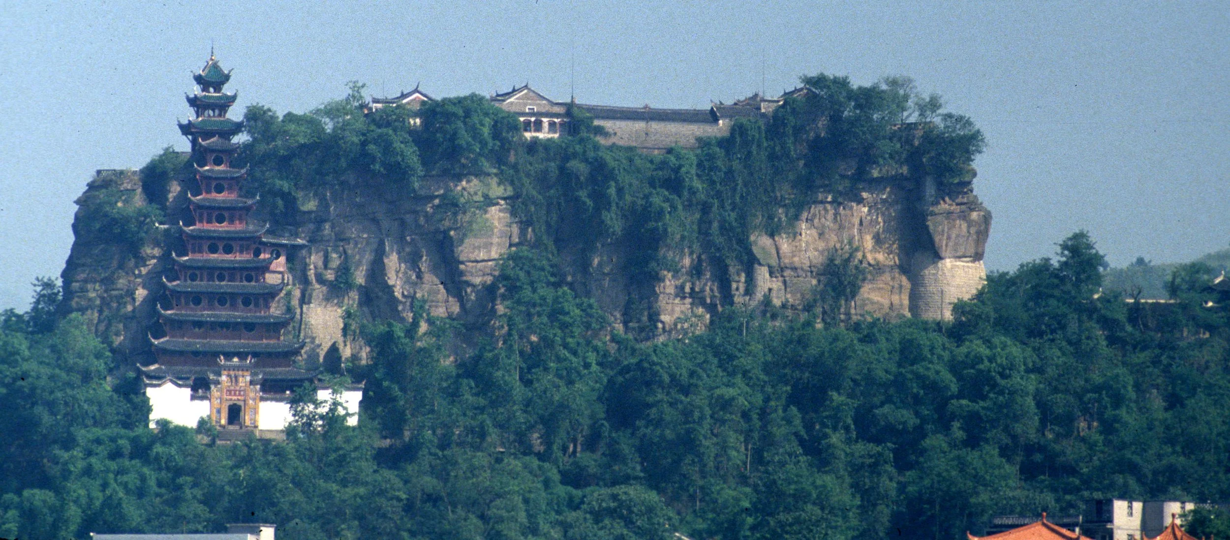 YANGTZE RIVER - SCENERY AND EVENTS (4).jpg